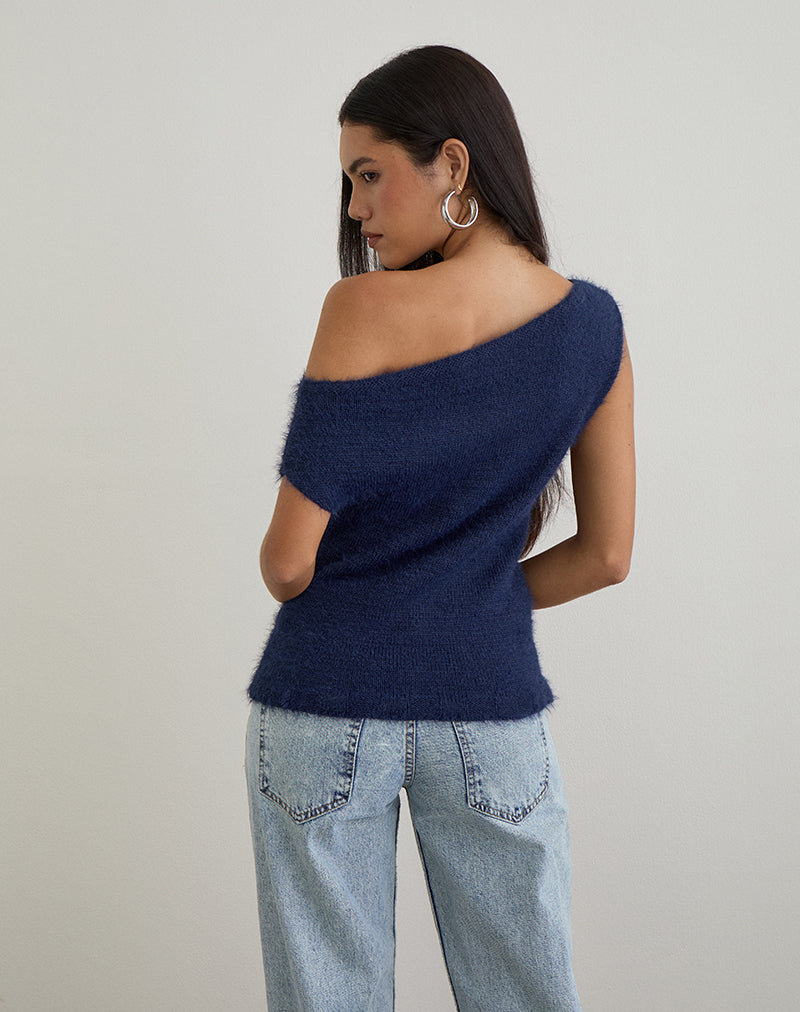 Imagen de Calyce Top en Fluffy Knit Navy