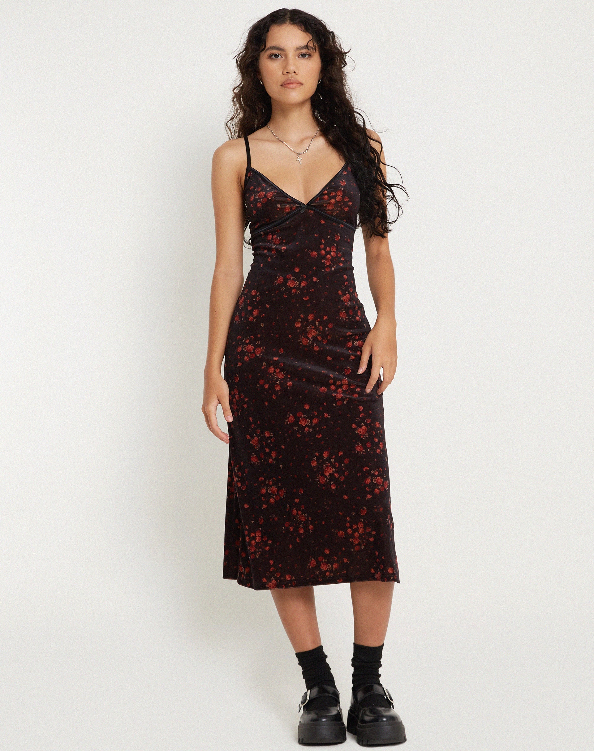 imagen de Camelia Maxi Dress in Rose Cluster Velvet
