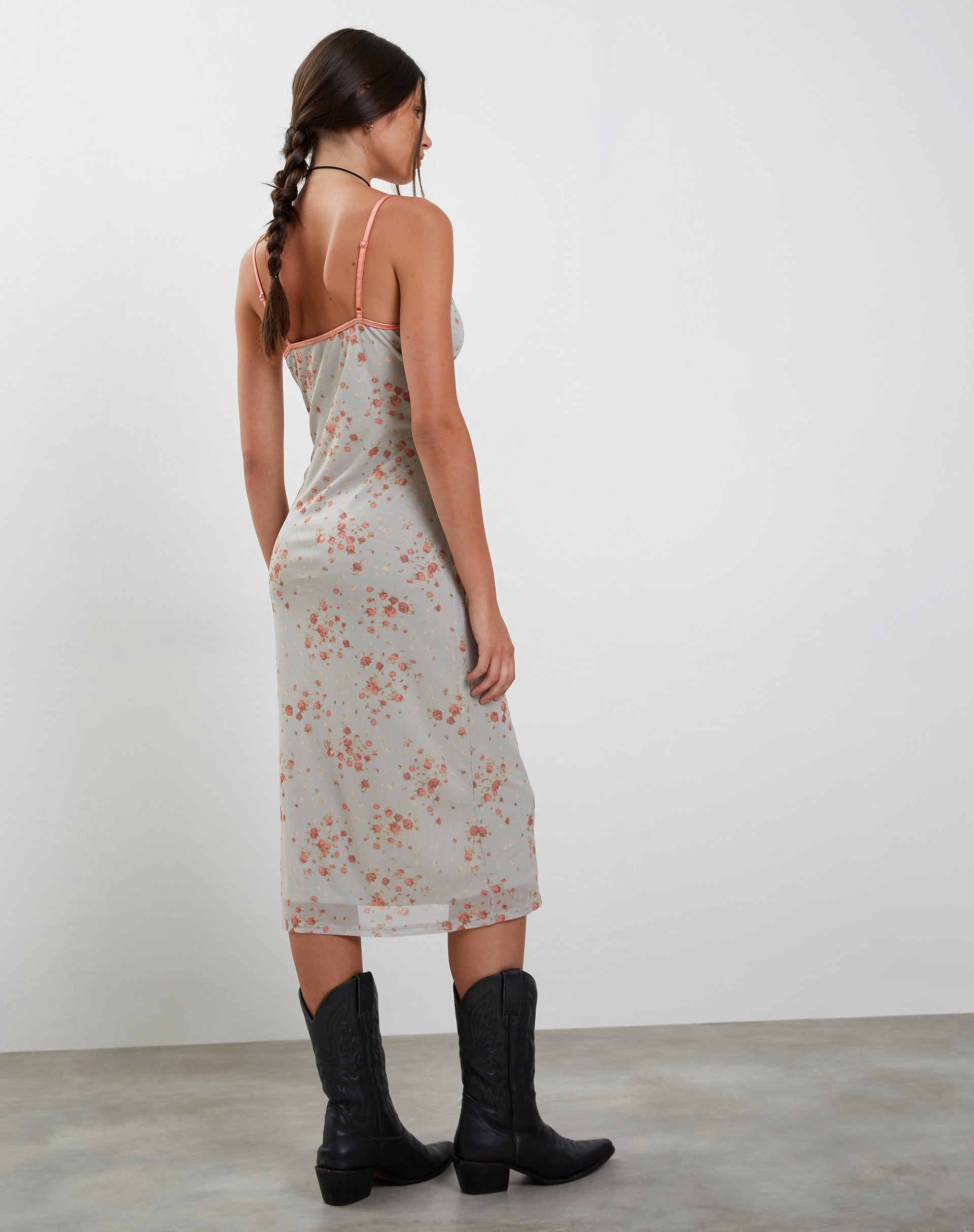 imagen de Camelia Mid Dress in Ditsy Rose Cluster