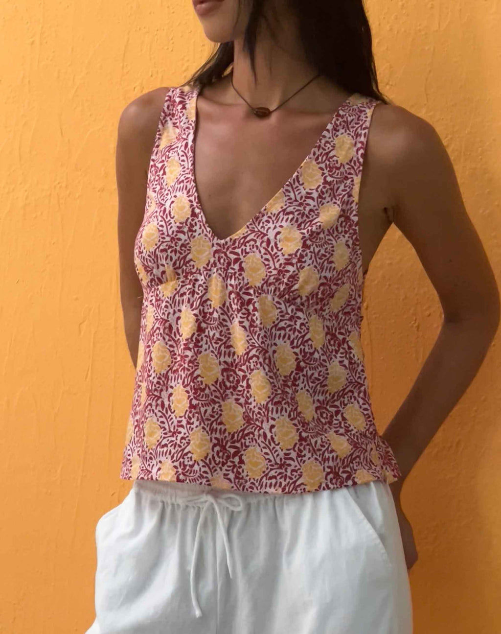 Top Cantika de Bohemian Batik Melocotón Granate