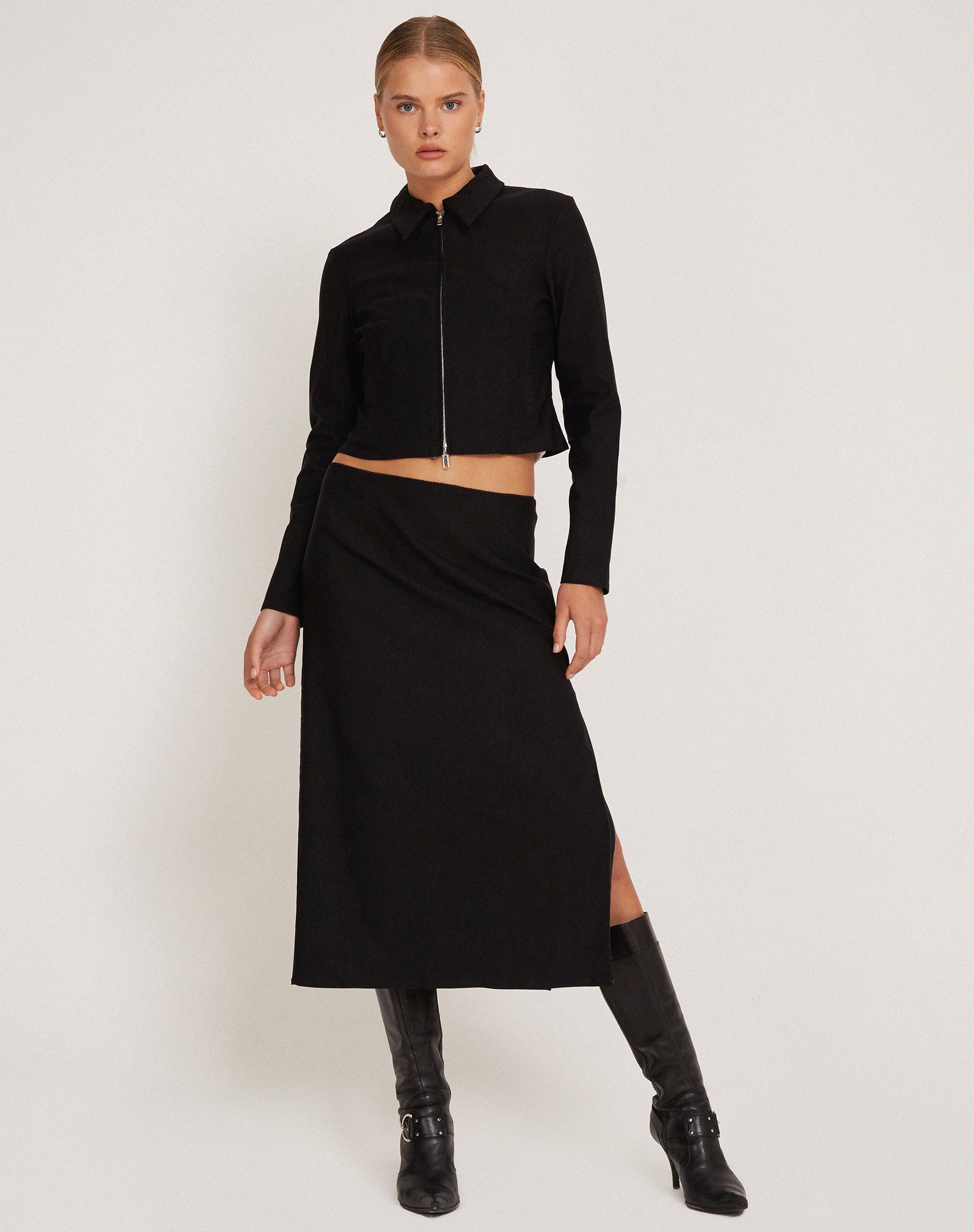 imagen de Carson Cropped Jacket en negro