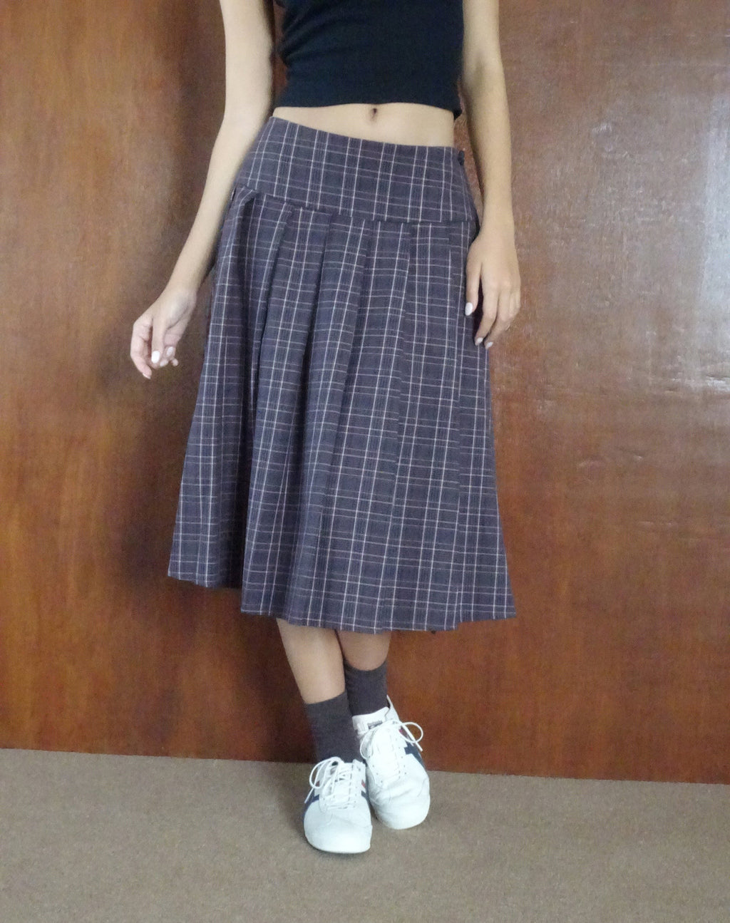 Falda midi plisada Catelyn de cuadros marinos