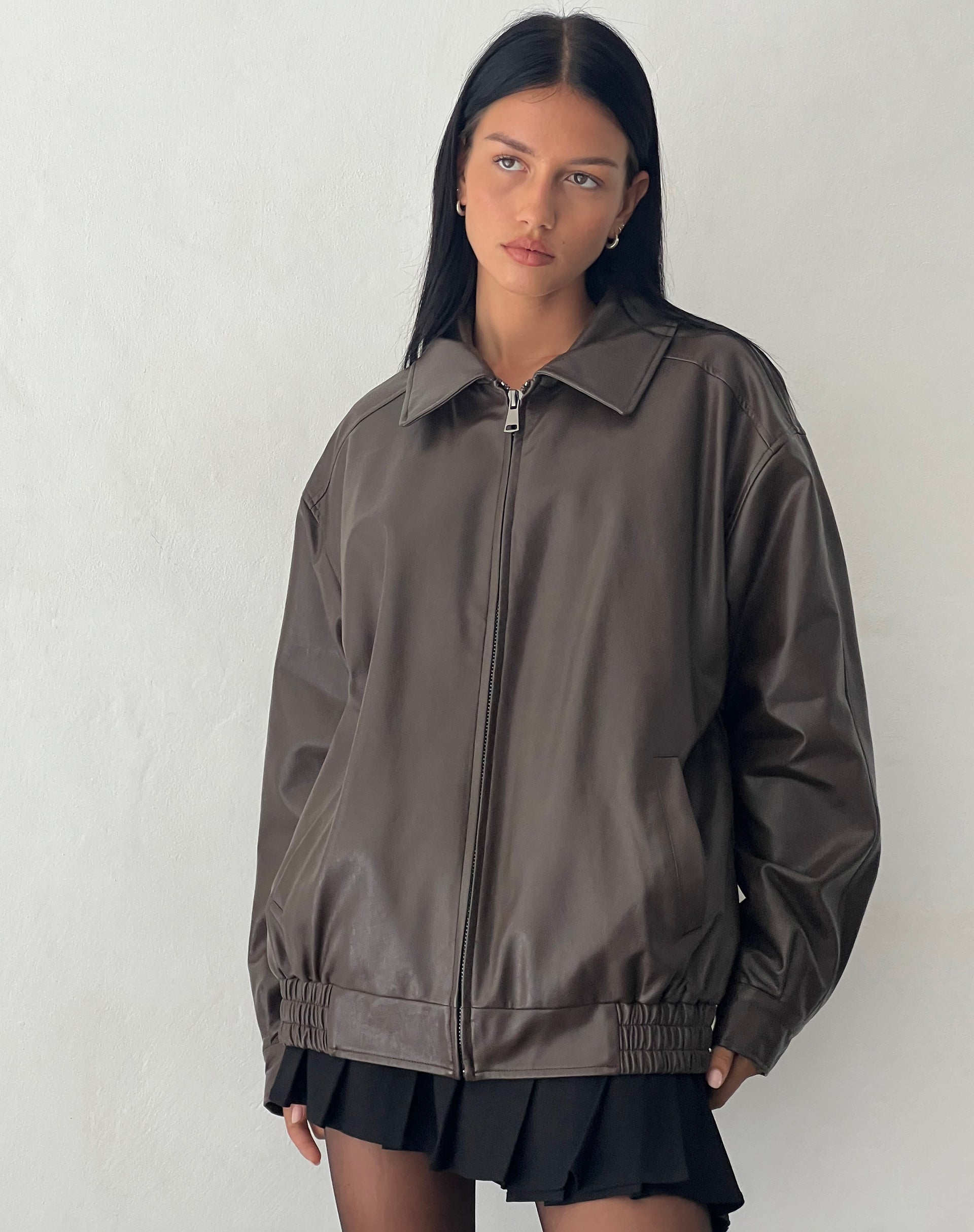 Imagen de Cavita Jacket en Pu Chocolate amargo