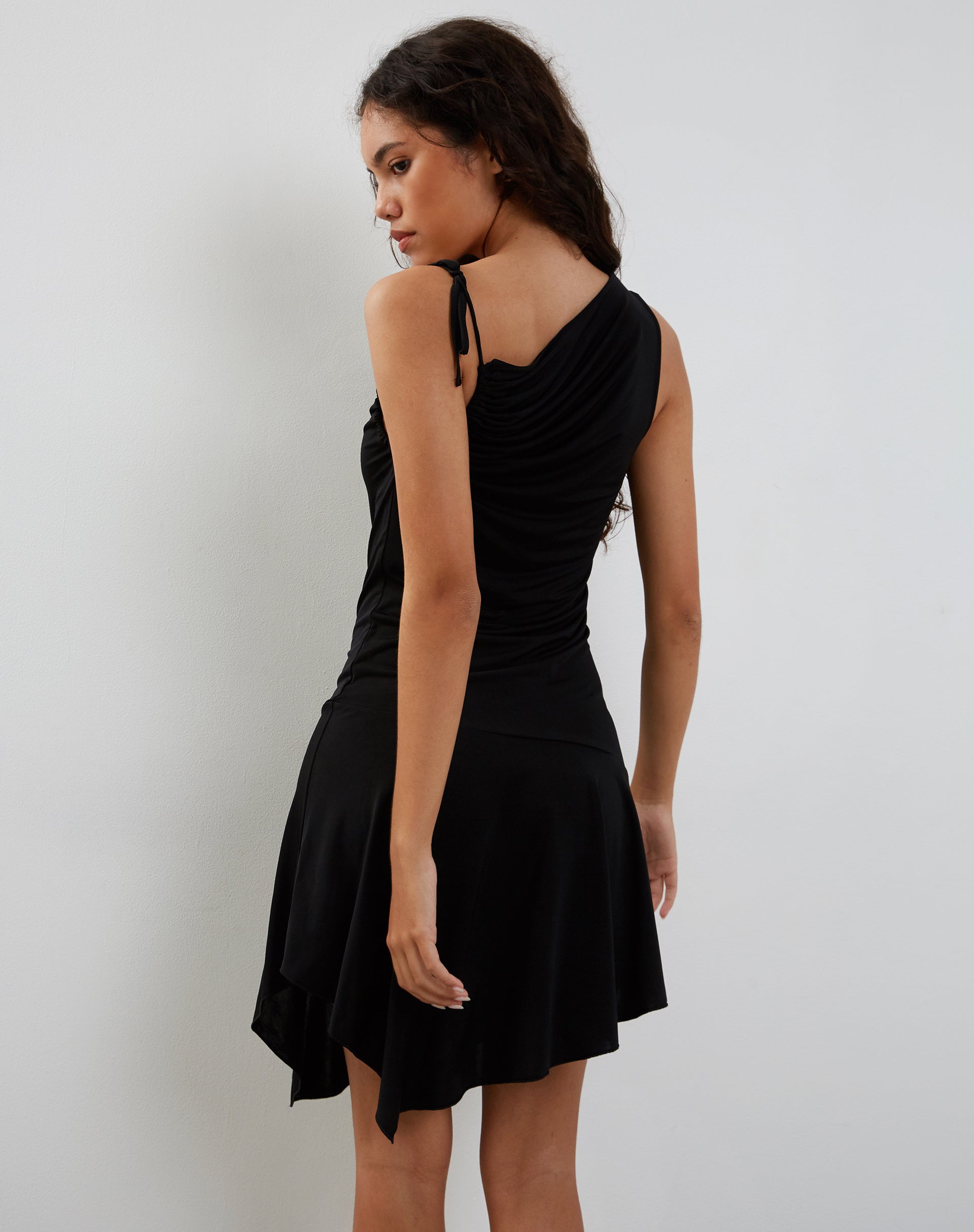 Imagen de Chaya Slinky Mini Dress in Black