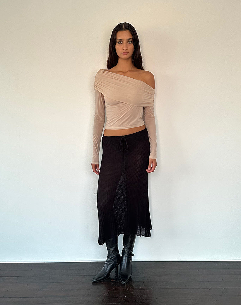 Imagen de Chidi Sheer Mesh Bardot Top en Camel
