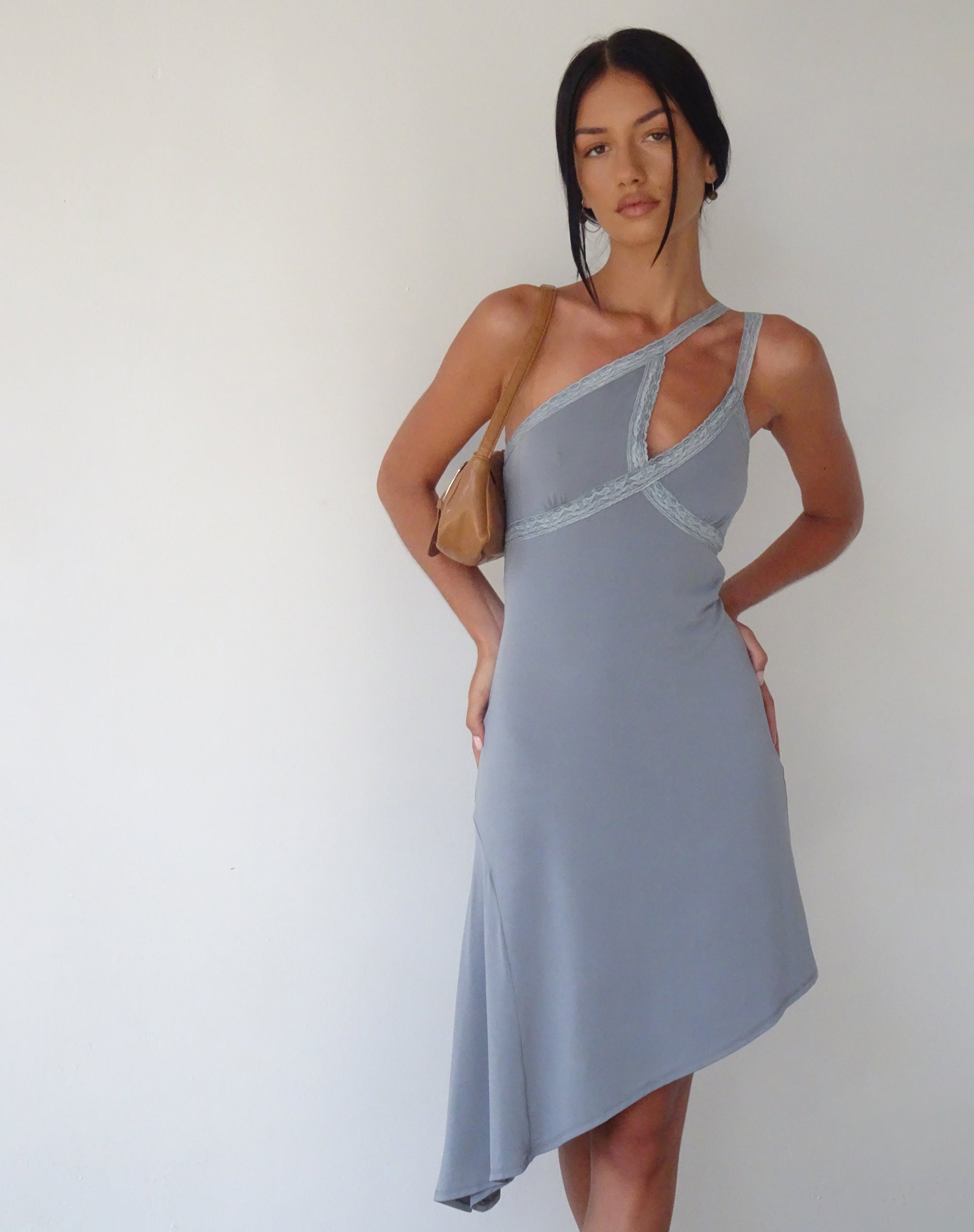 imagen de MOTEL X JACQUIE Chrissy Asymmetric Mini Dress in Slinky Grey