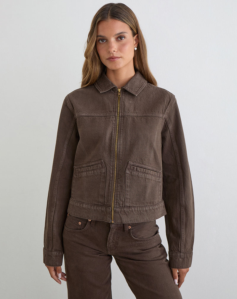 Imagen de chaqueta vaquera marrón con cordón ajustable