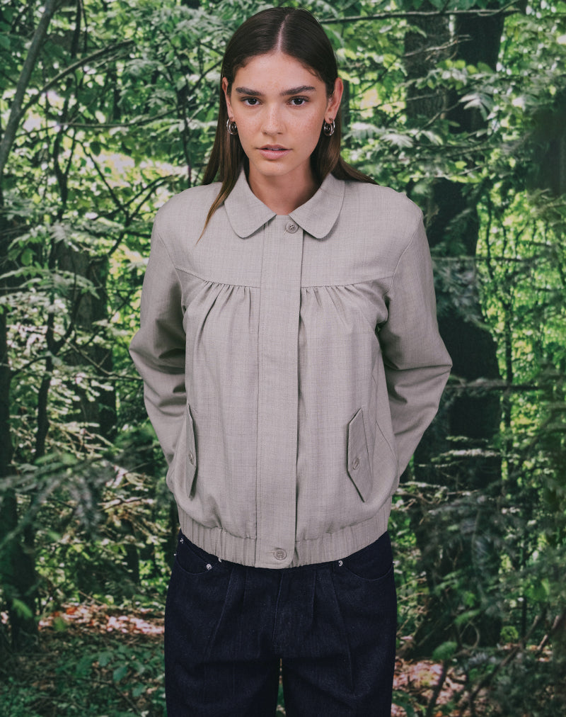 Imagen de la chaqueta con cuello Cindari en gris