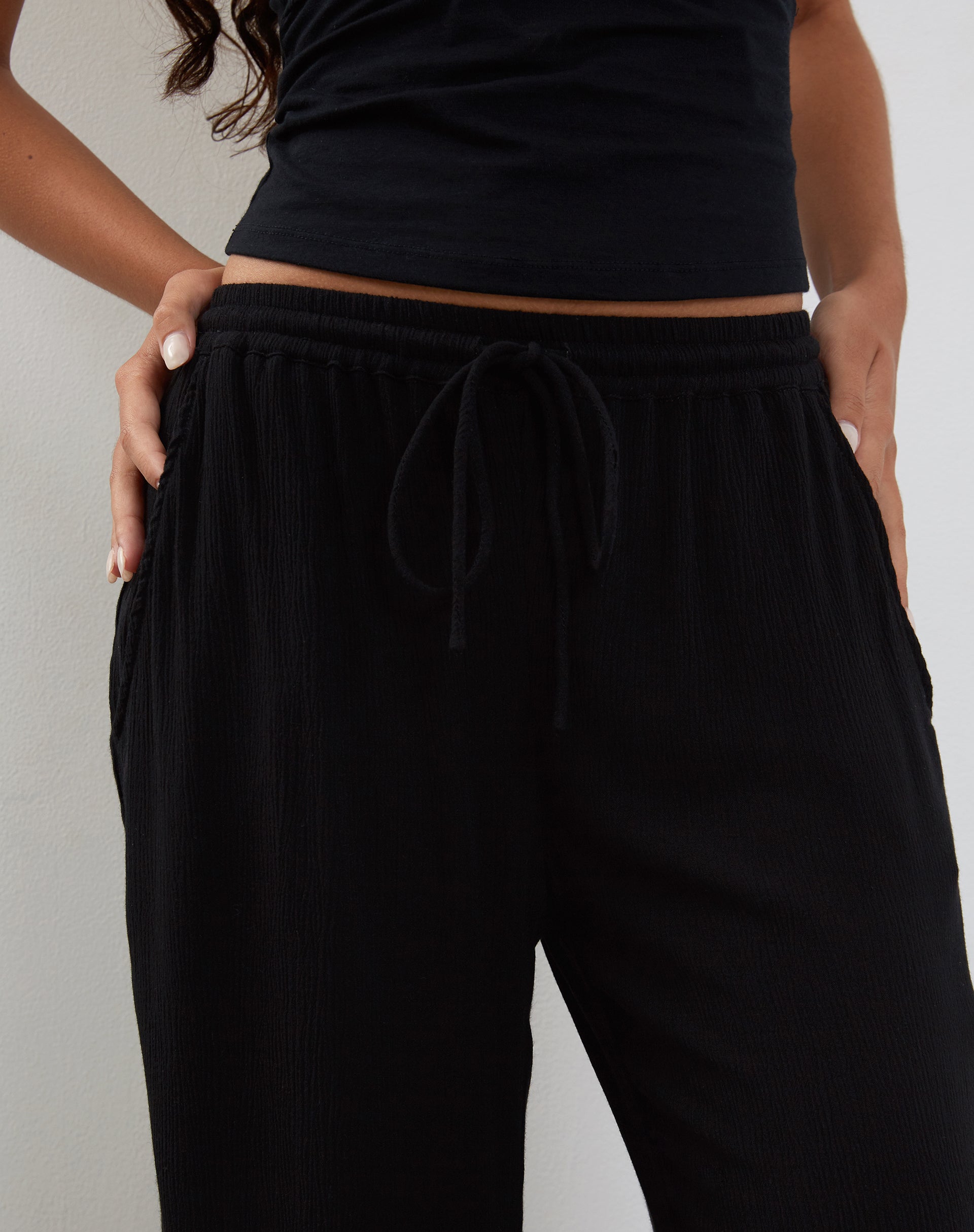 imagen de Cisa Wide Leg Trouser en Crinkle Black