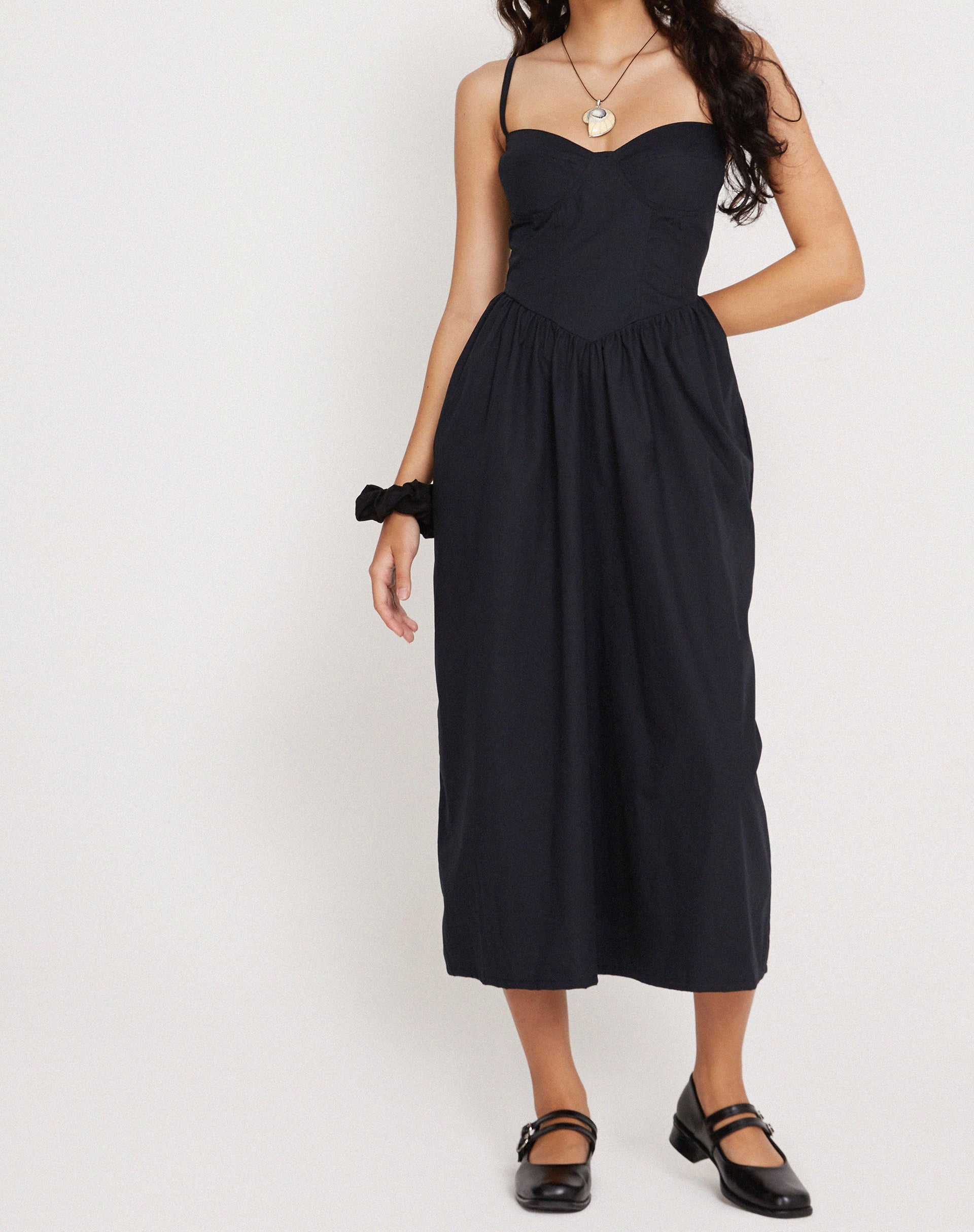 Imagen de Clementine Corset Midi Dress in Black Poplin