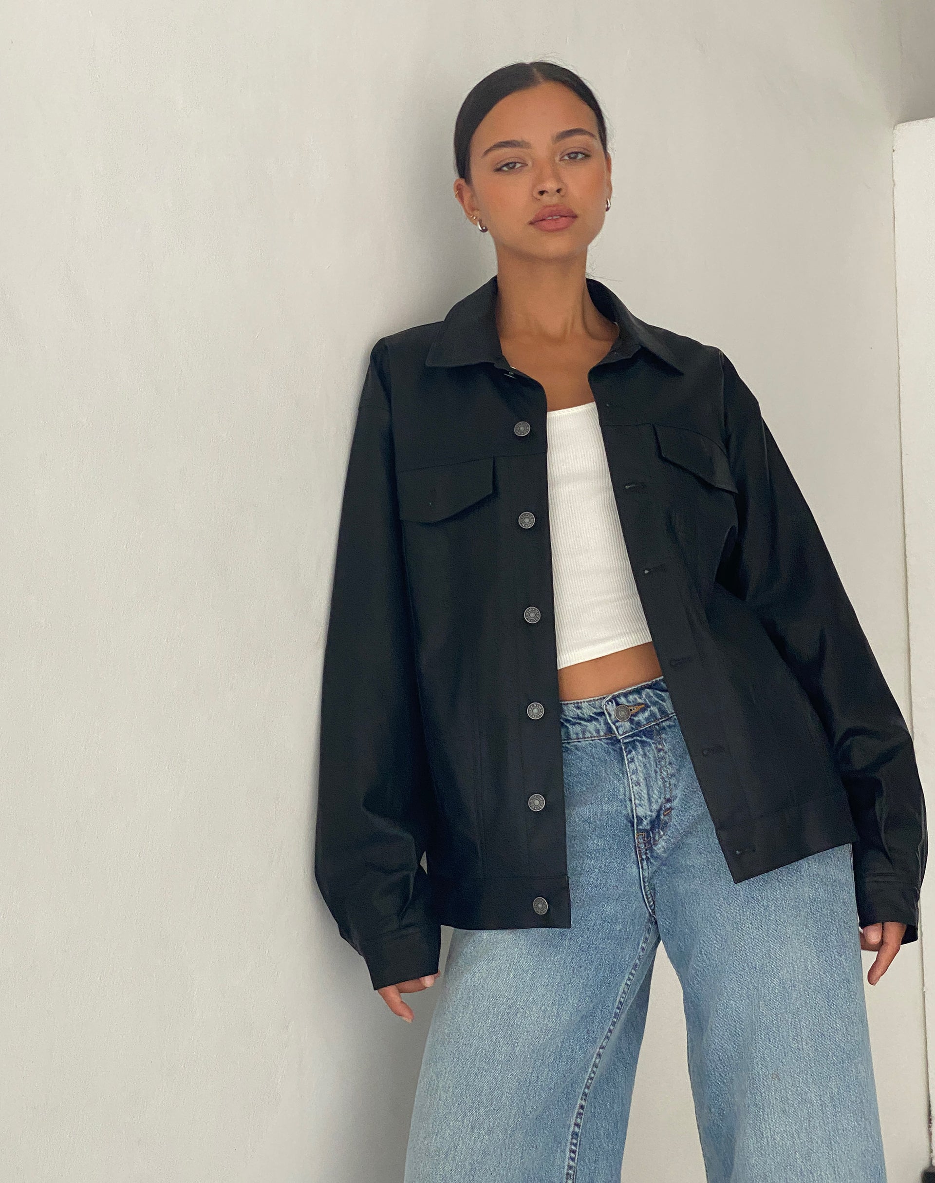 Imagen de Colleen Oversized Moto Jacket en PU Negro