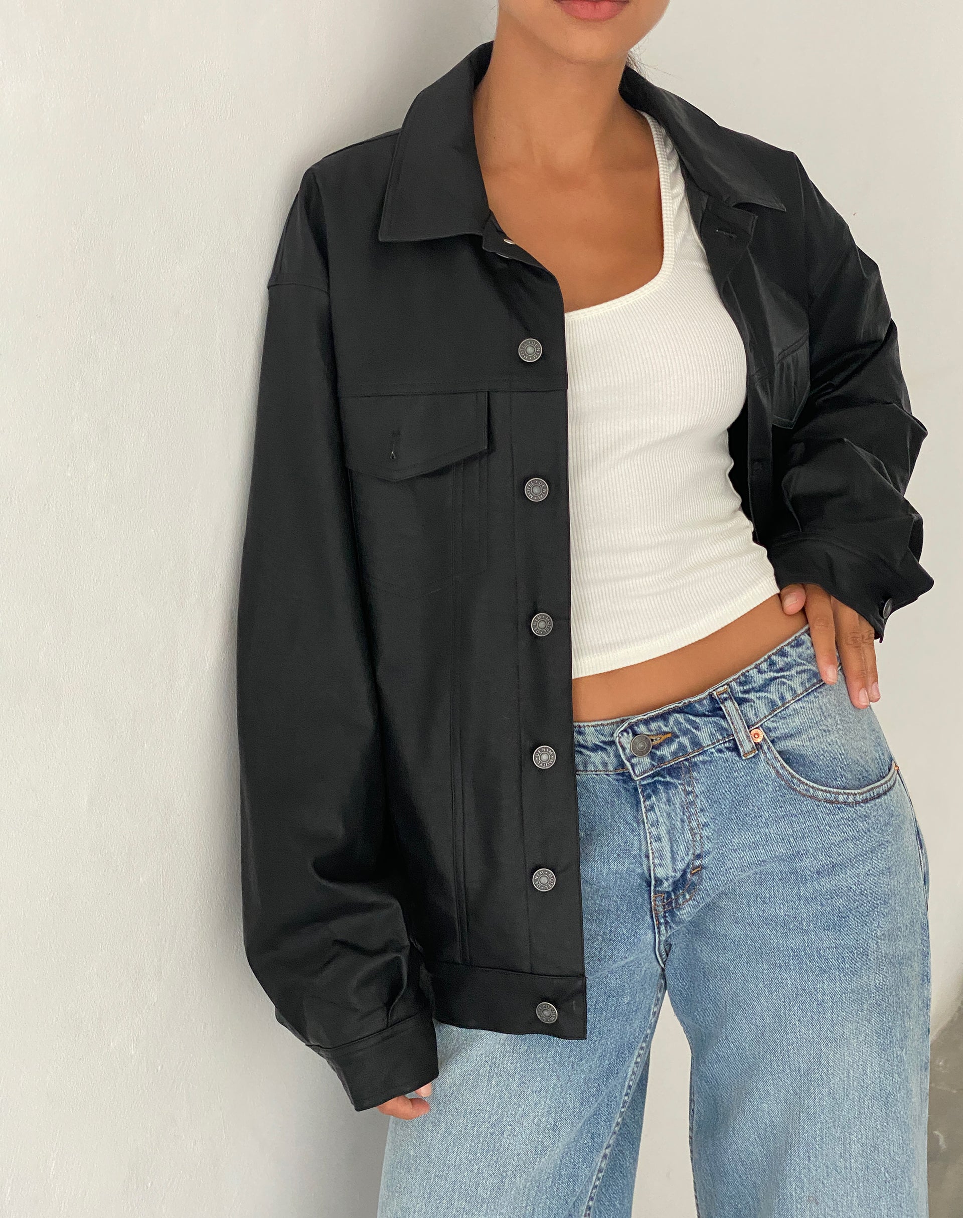 Imagen de Colleen Oversized Moto Jacket en PU Negro