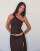 Imagen de Cordia Top con un hombro en Chocolate amargo