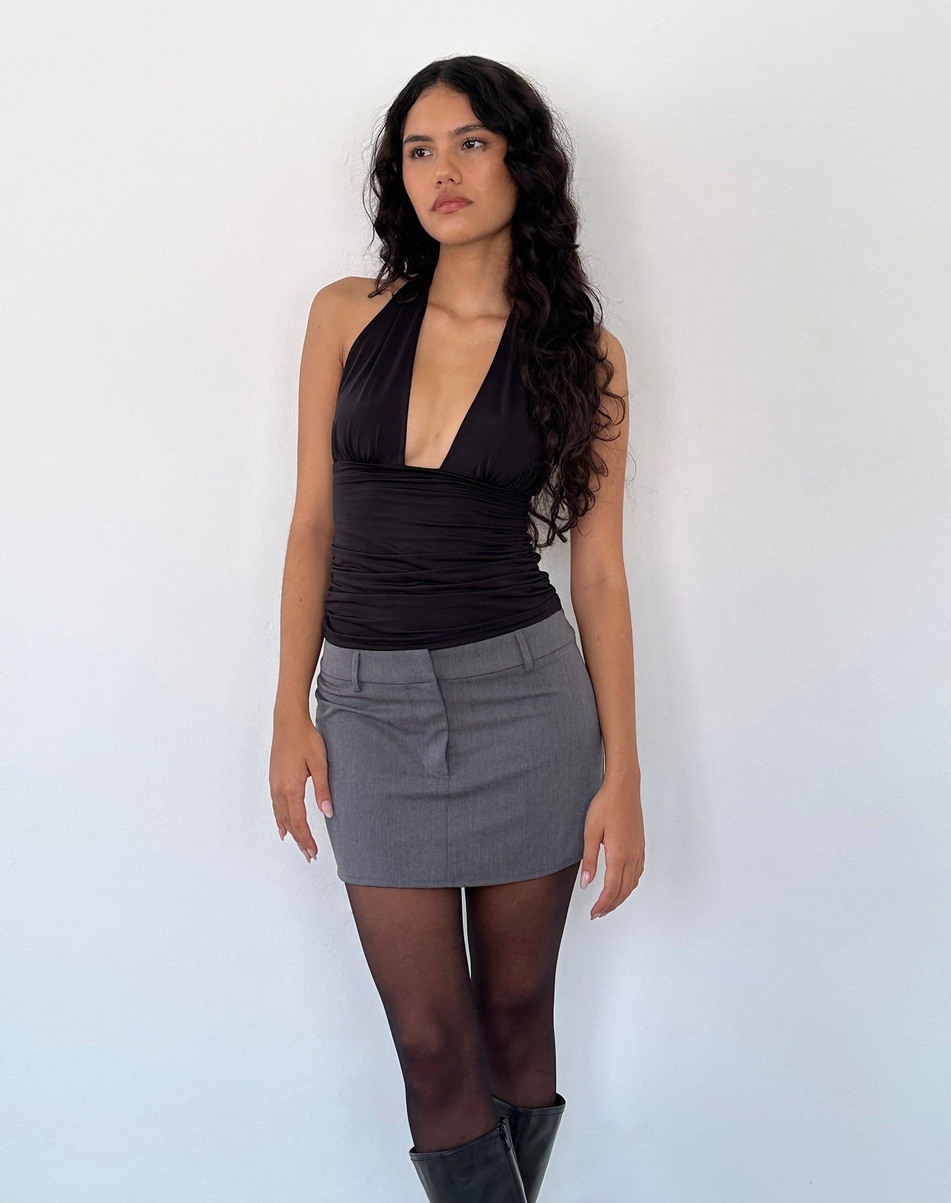 Imagen de Cosimo Top de cuello redondo en negro Slinky