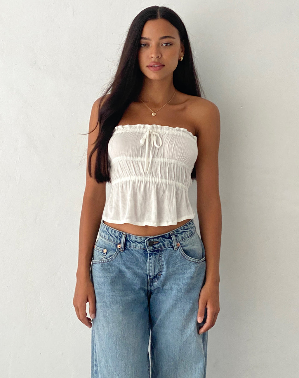 Cove Bandeau Top en blanco roto arrugado