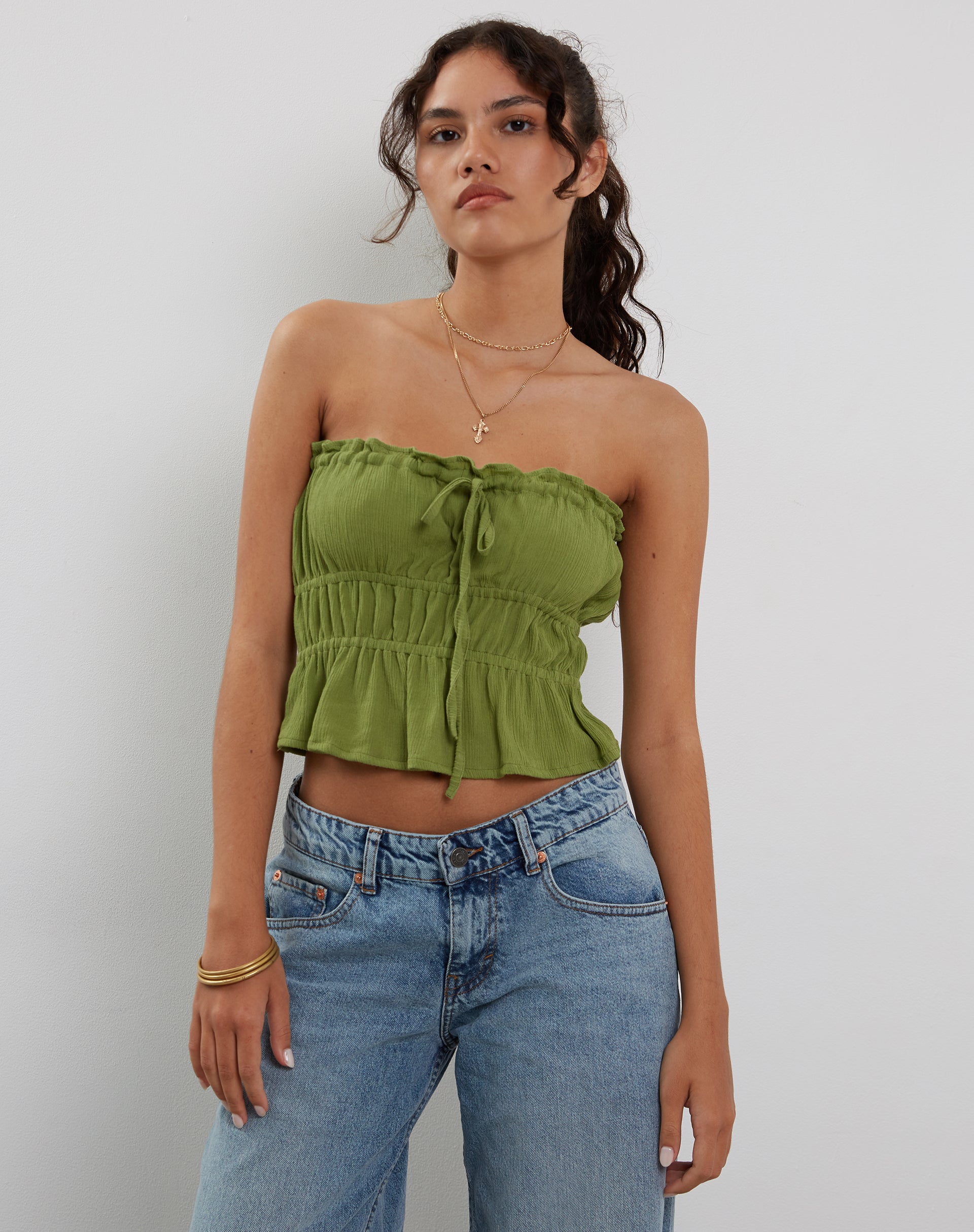 Imagen de Cove Bandeau Top en verde arrugado Sweet Pea