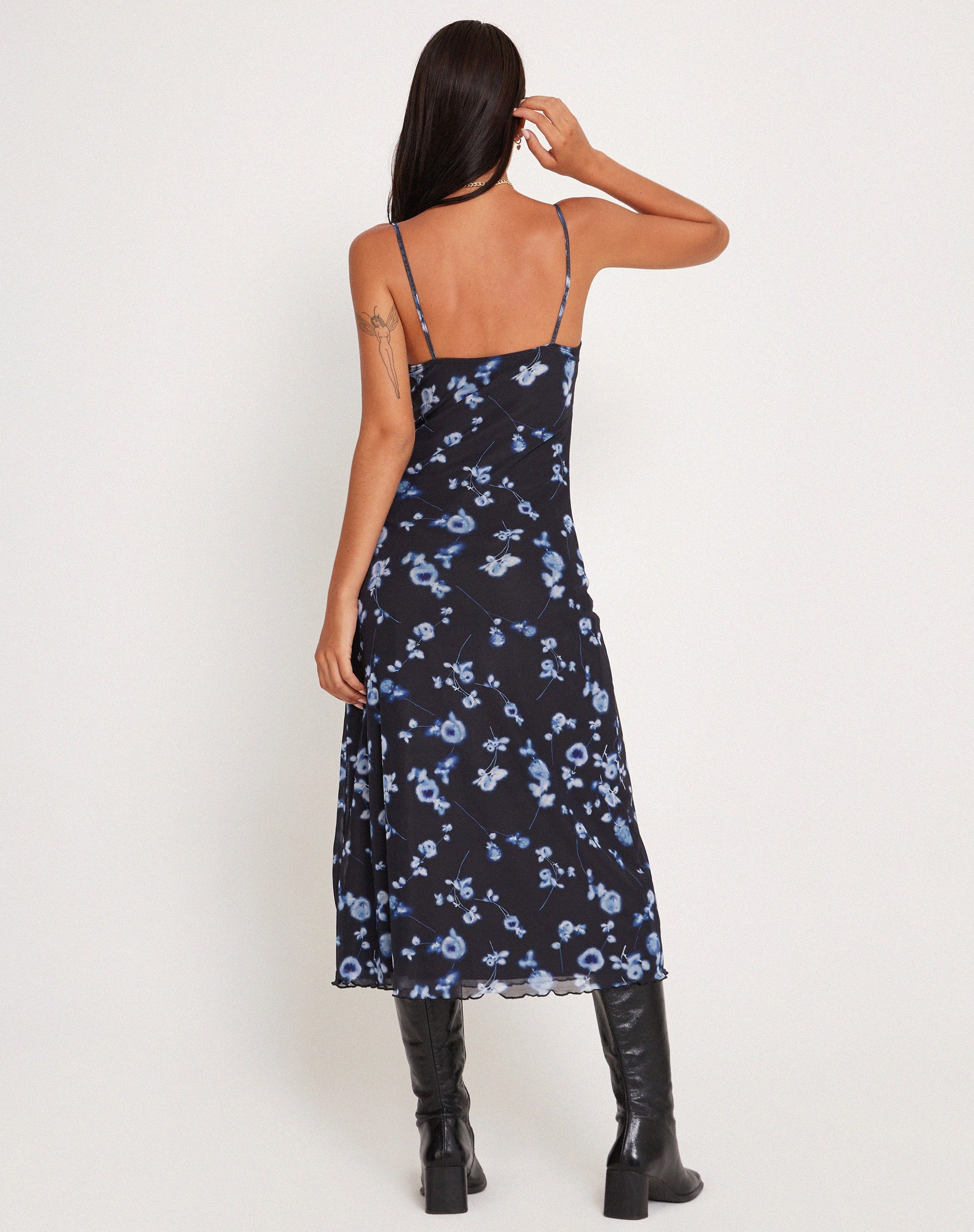 Imagen de Coya Maxi Dress in Mesh Navy Diffused Floral