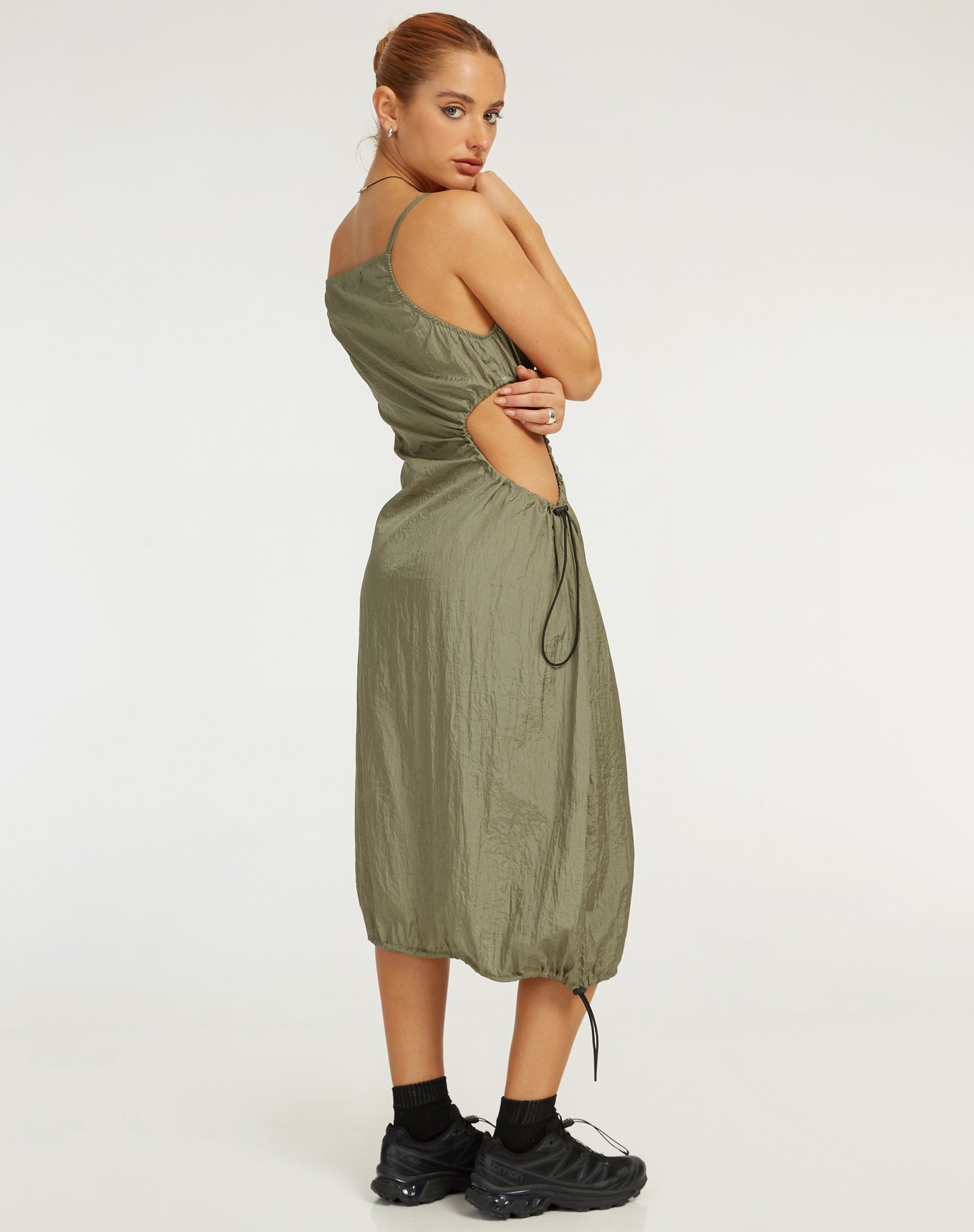 imagen de Daichi Cut Out Midi Dress in Silver Green