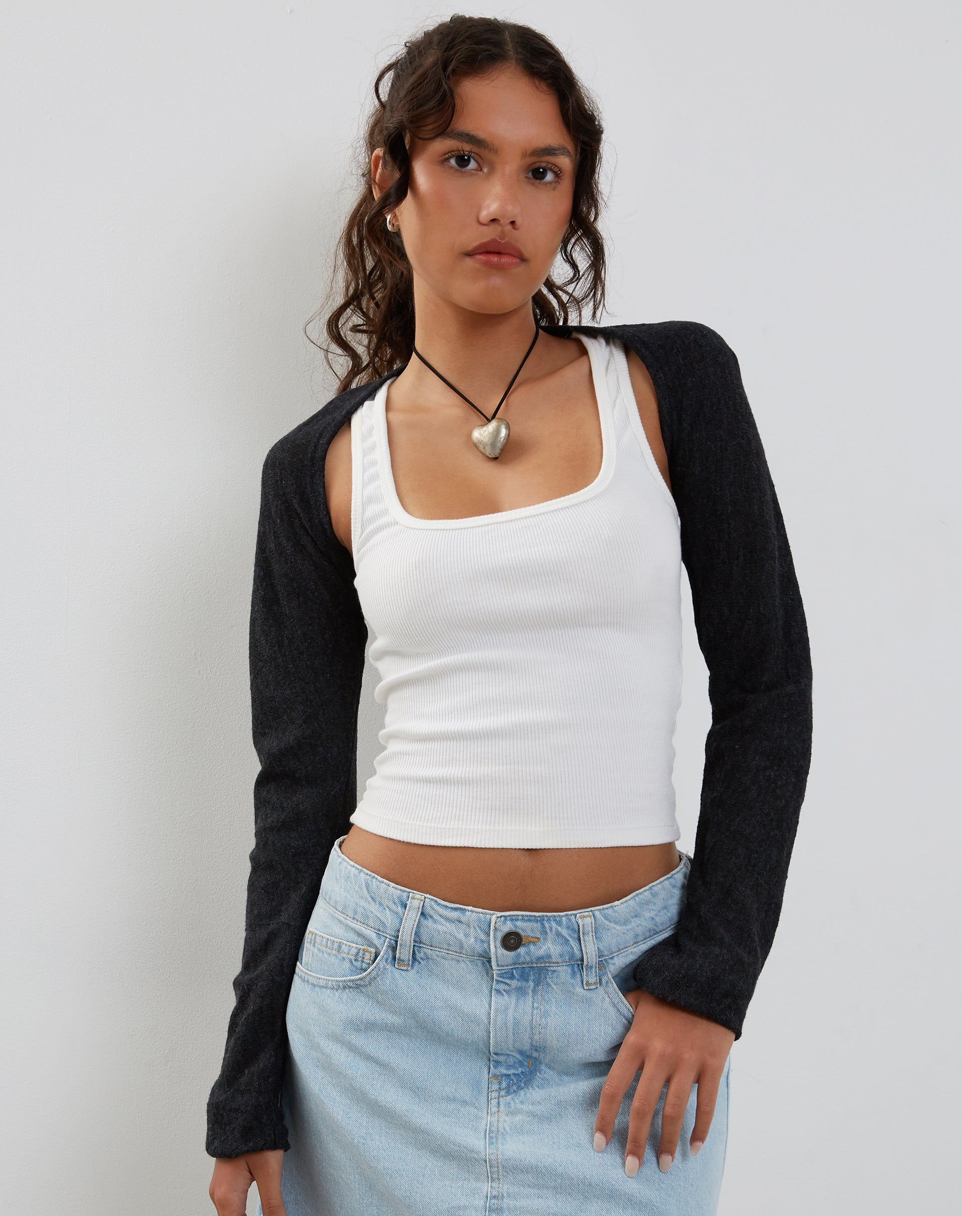 imagen de Dalika Knitted Shrug Top in Black