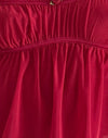 Cerezo rojo con encuadernación roja