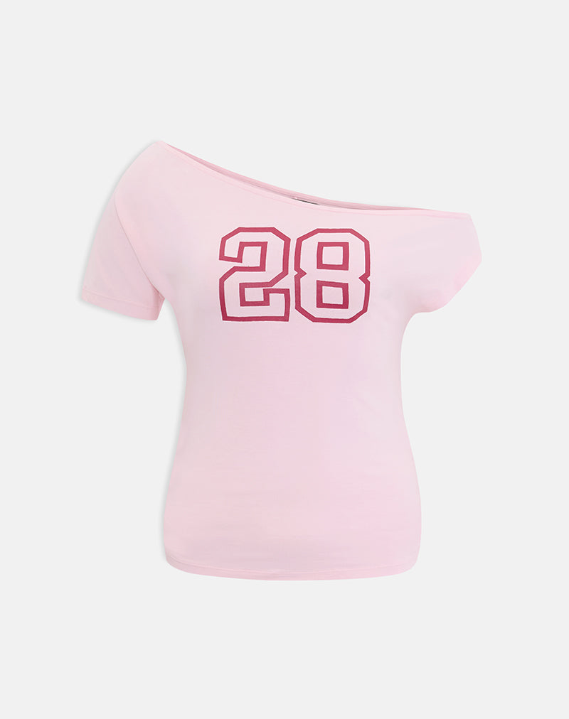 Imagen del top de un solo hombro Danama en jersey de rayón rosa claro con gráfico «28».