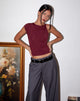 Imagen de Dannas Twist Shoulder Top en Borgoña