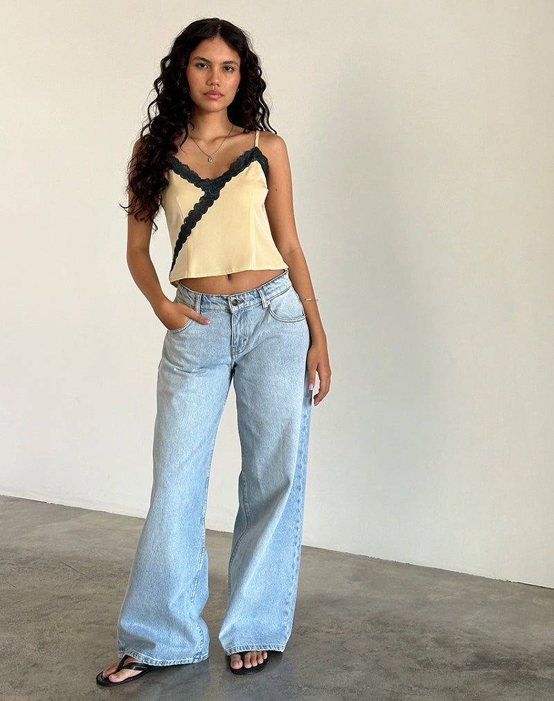 Imagen de Darena Cami Top en Buttermilk con encaje gris