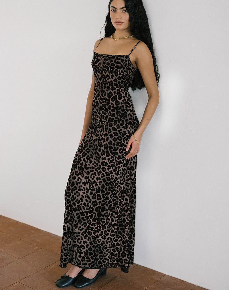 imagen de Darsih Maxi Dress in Flocked Rar Leopard