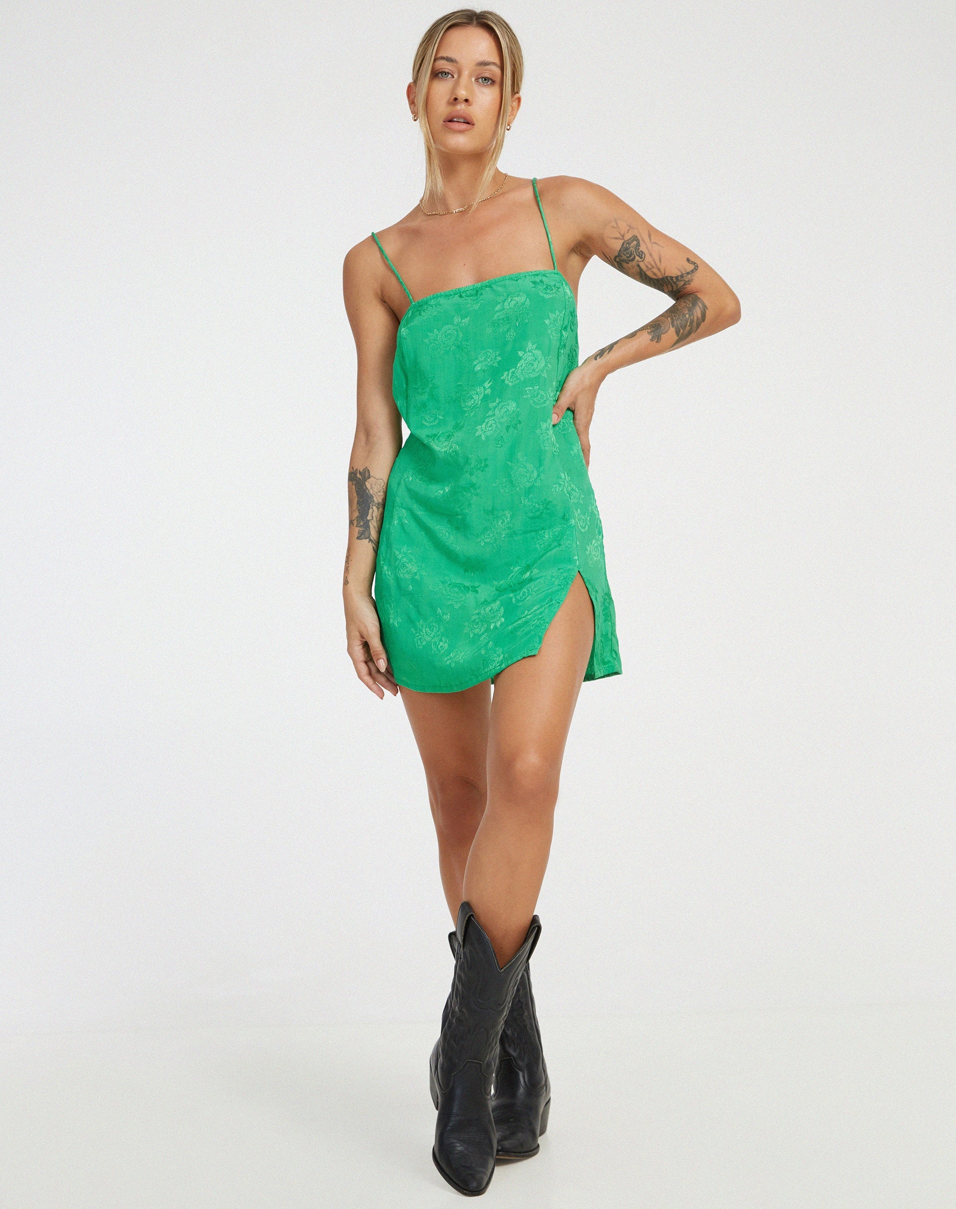 imagen de Datista Mini Dress in Satin Rose Jade Green