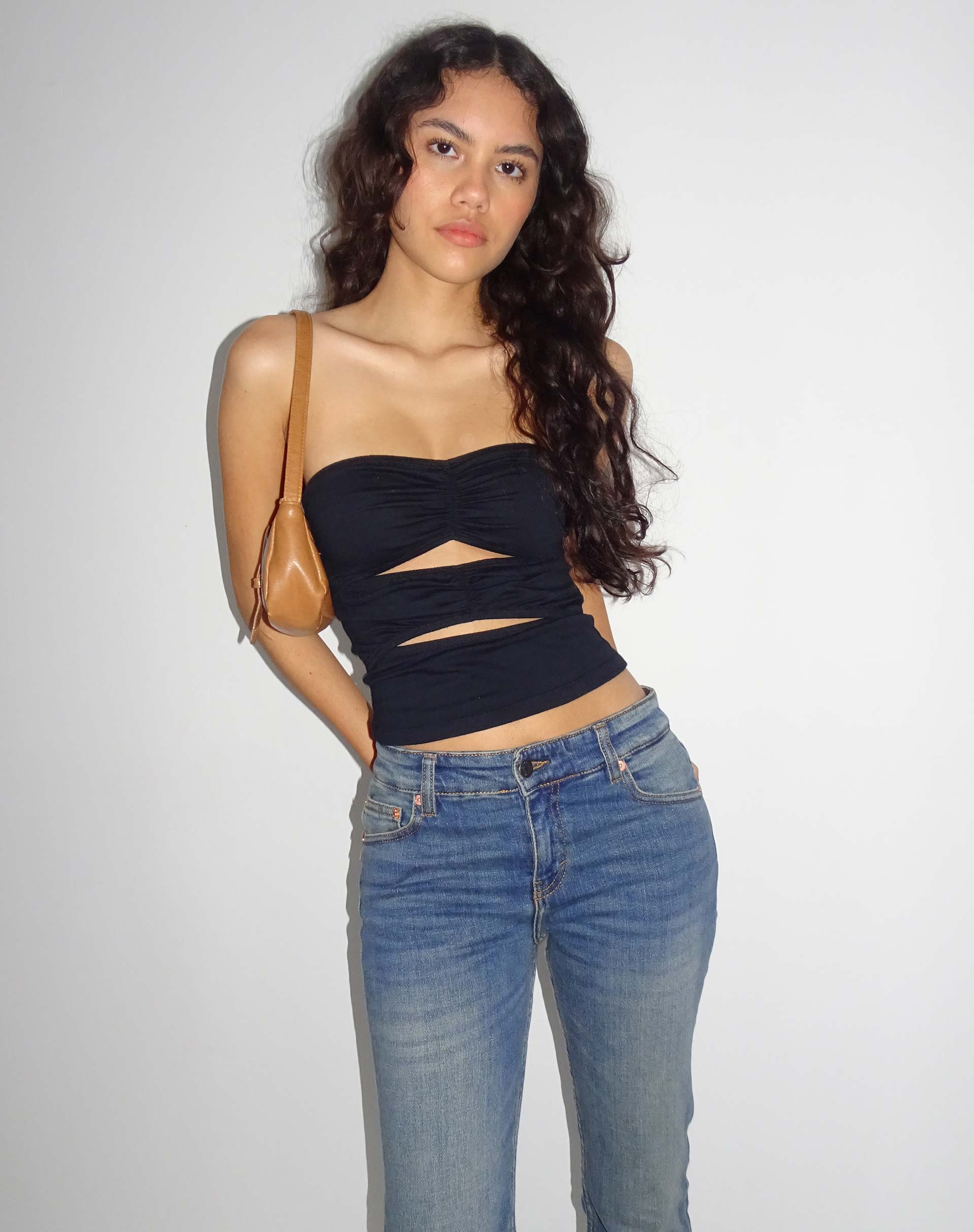 Imagen de Dayu Bandeau Crop Top en Negro