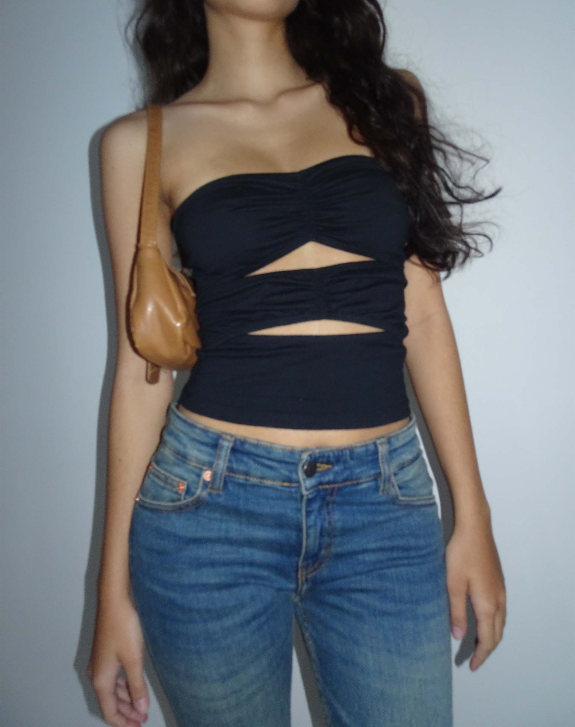 Imagen de Dayu Bandeau Crop Top en Negro