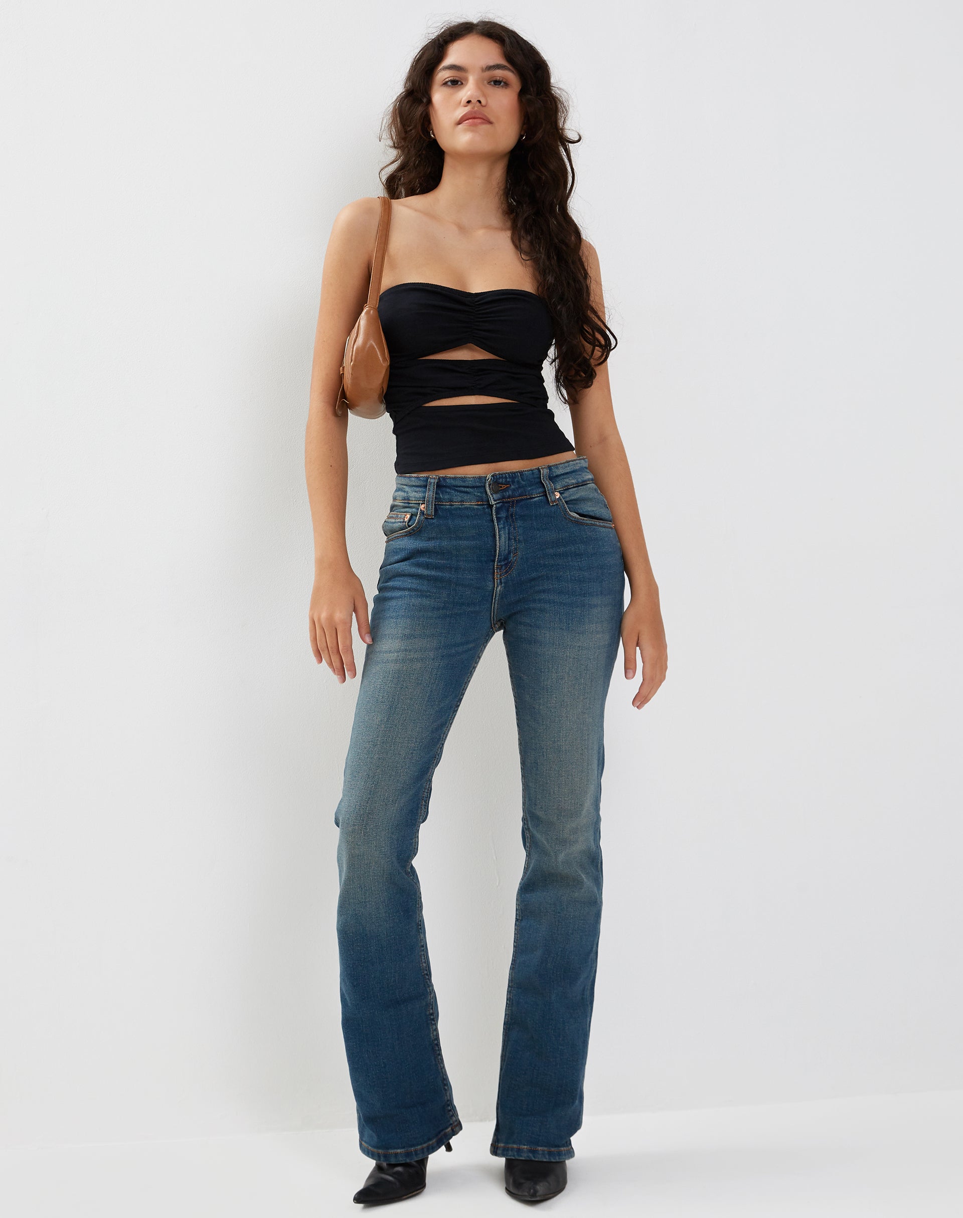 Imagen de Dayu Bandeau Crop Top en Negro