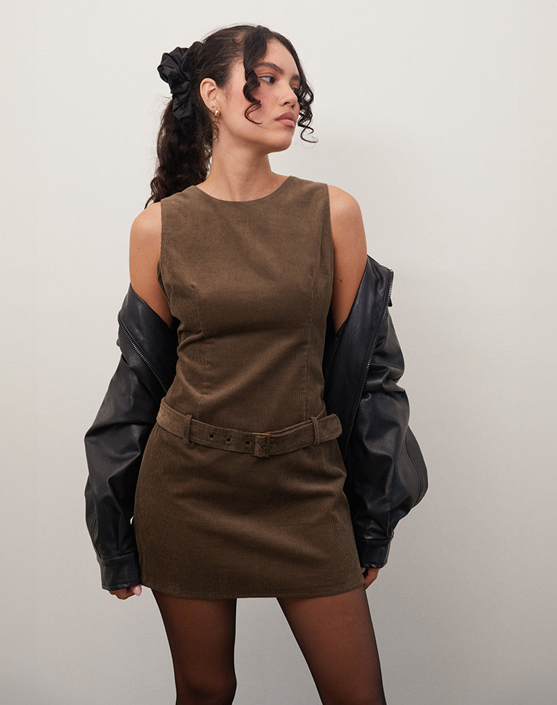 Imagen del minivestido Dilshan de Babycord marrón