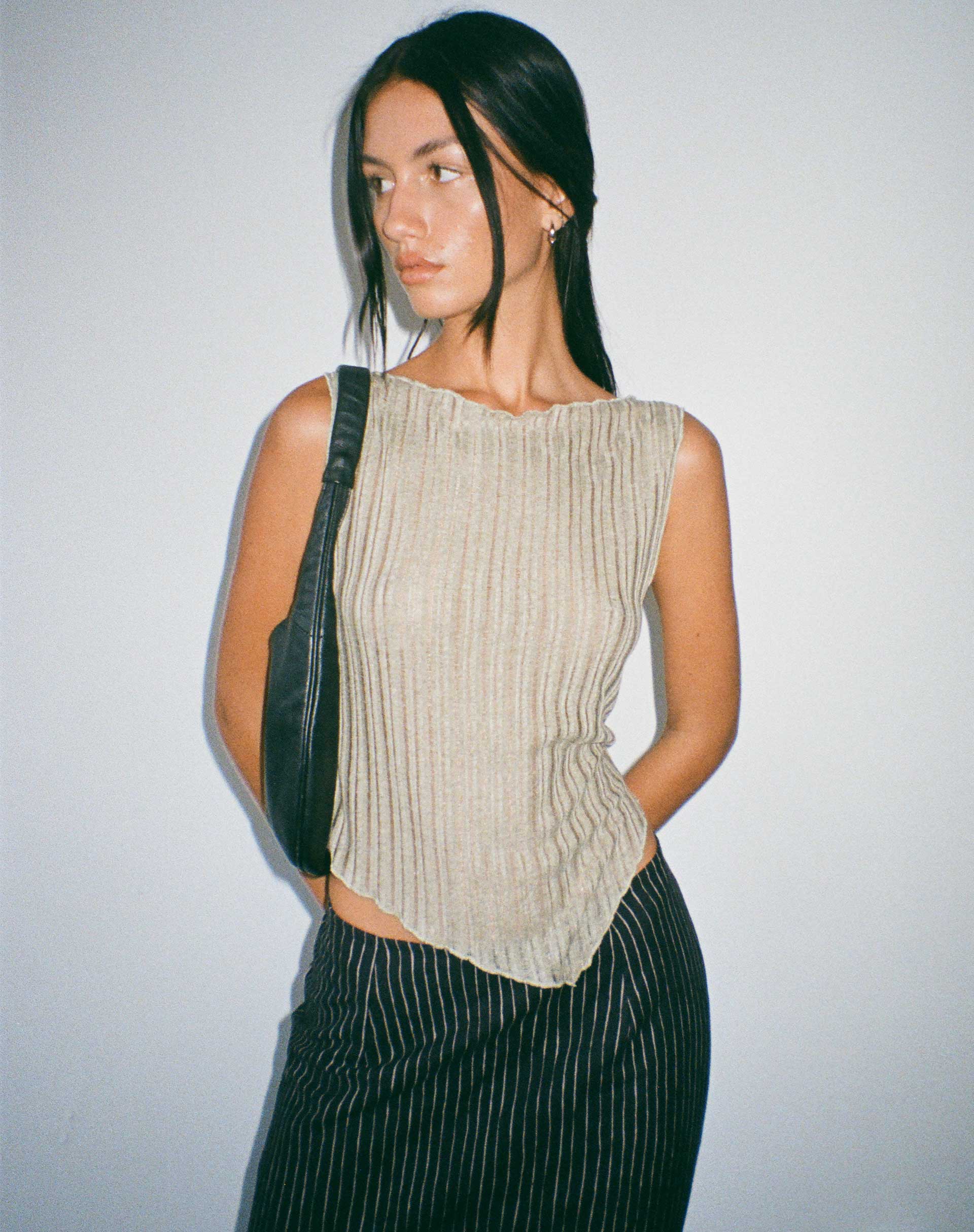 imagen de Etta Knitted Vest Top en Sage