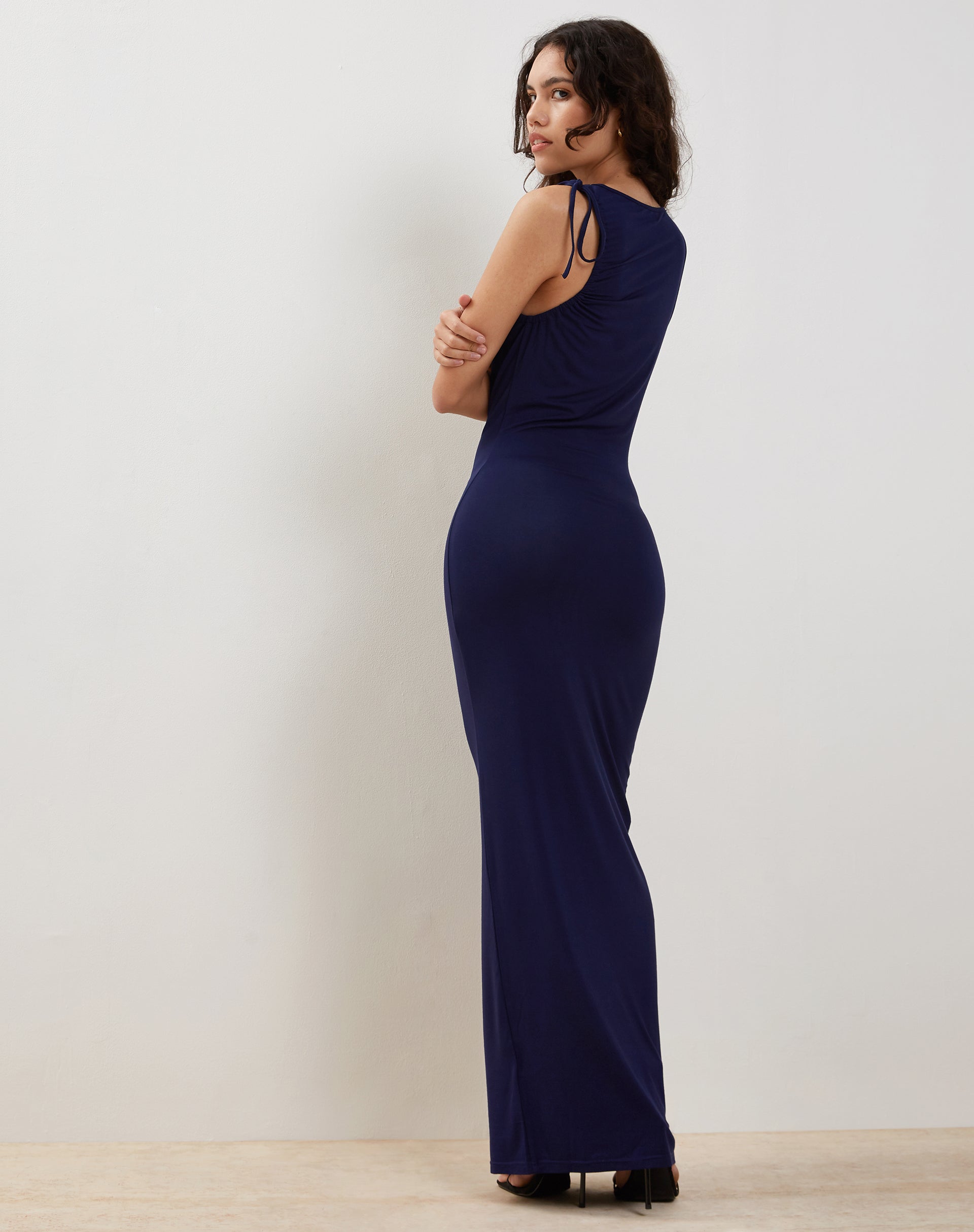 Imagen de Elinor Maxi Dress in Slinky Midnight Blue