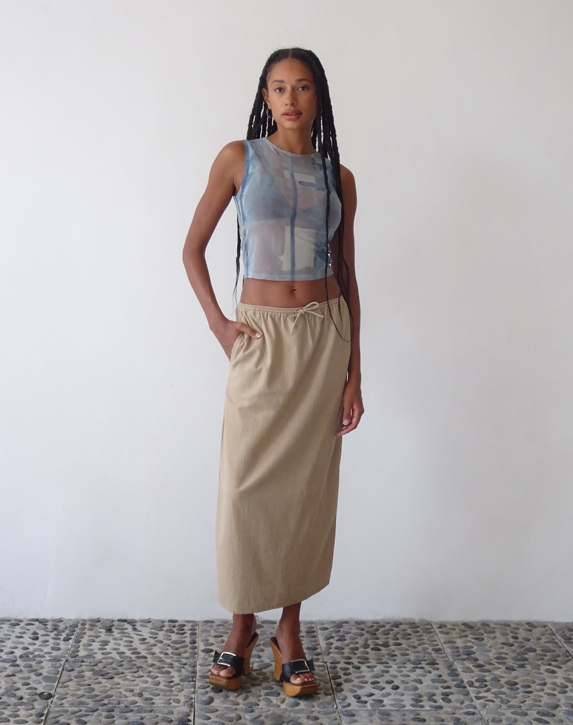 Imagen de MOTEL X JACQUIE Top Elisha en Malla Abstracto Pincel Azul