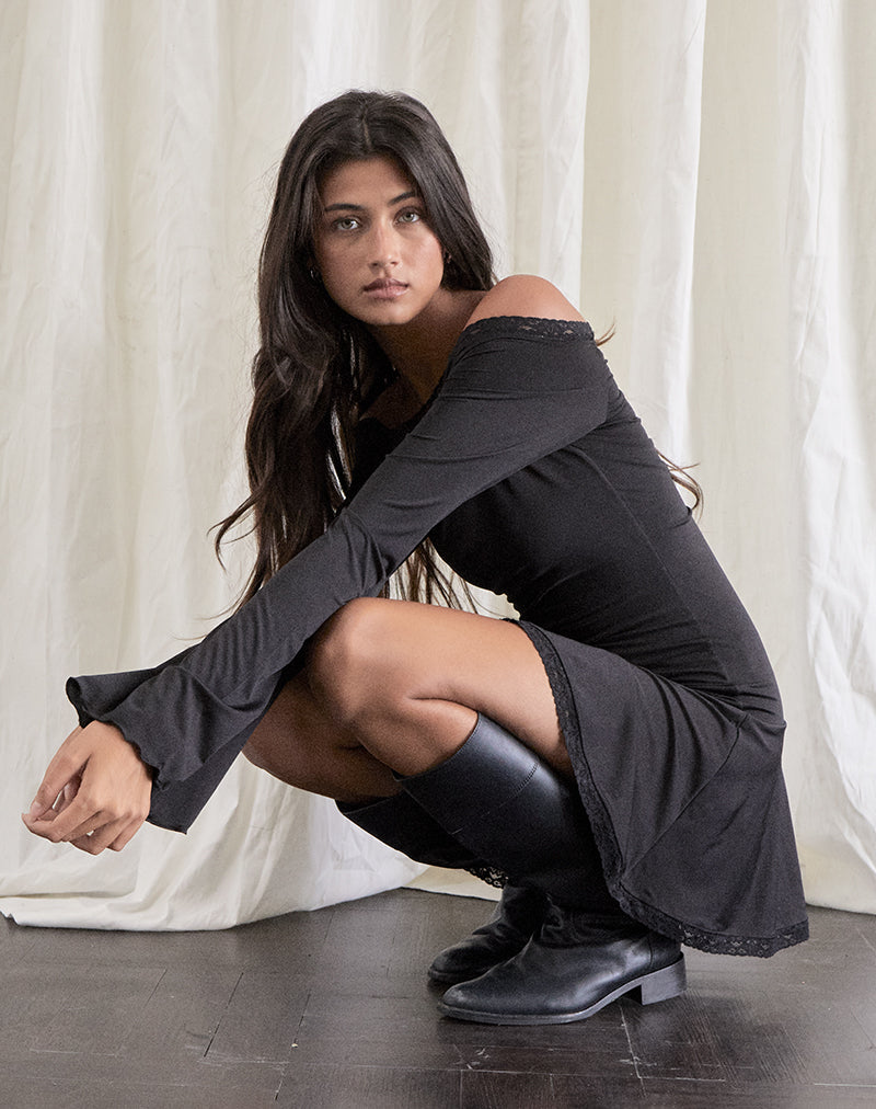 Imagen de Elwyn Bardot Mini Dress in Slinky Black