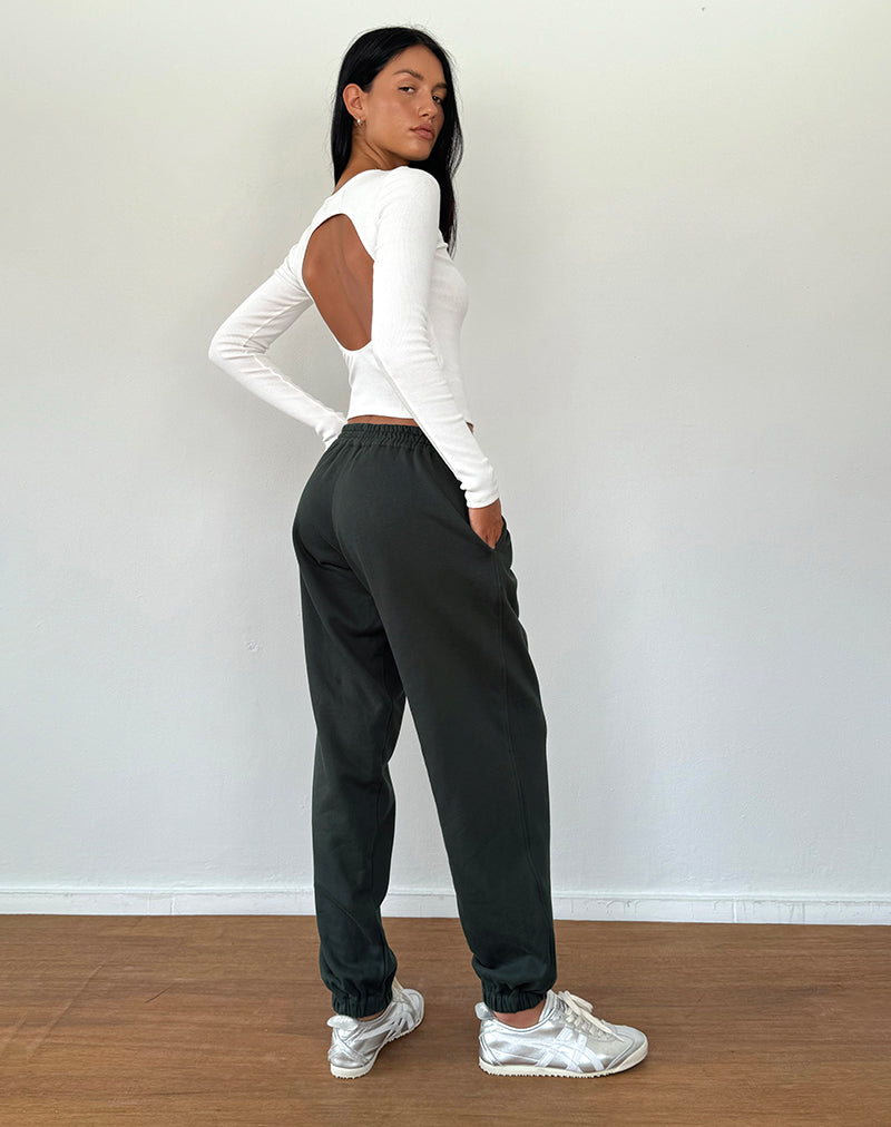 Imagen de Em Jogger en Beluga Gris claro con bordado M