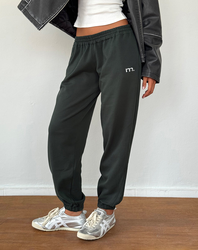Em Jogger en gris claro Beluga con bordado M