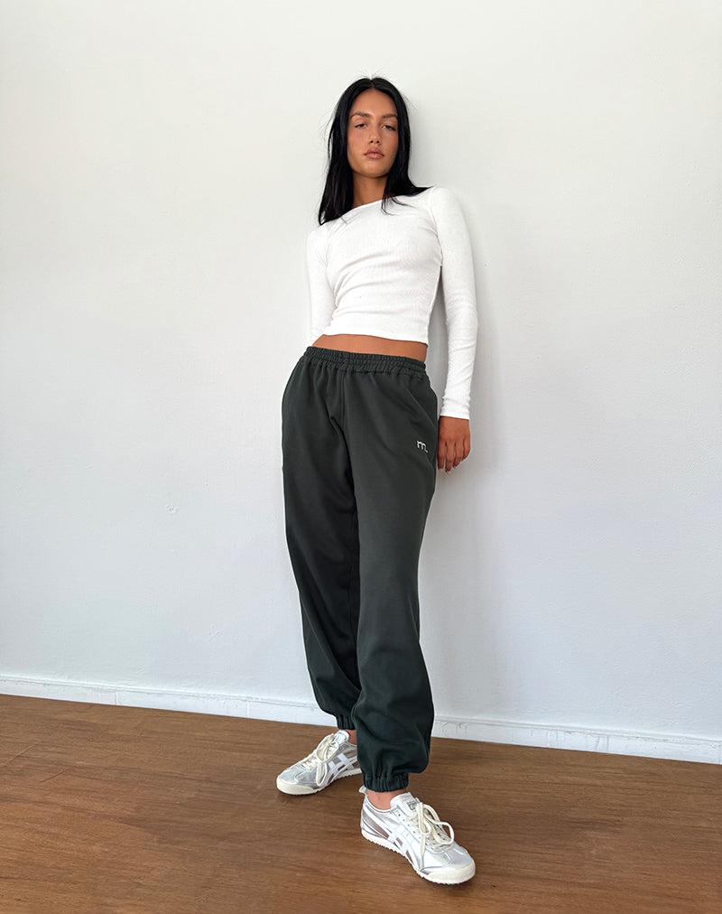 Em Jogger en gris claro Beluga con bordado M