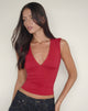 Imagen de Emberly Plunge Top en Rojo Adrenalina