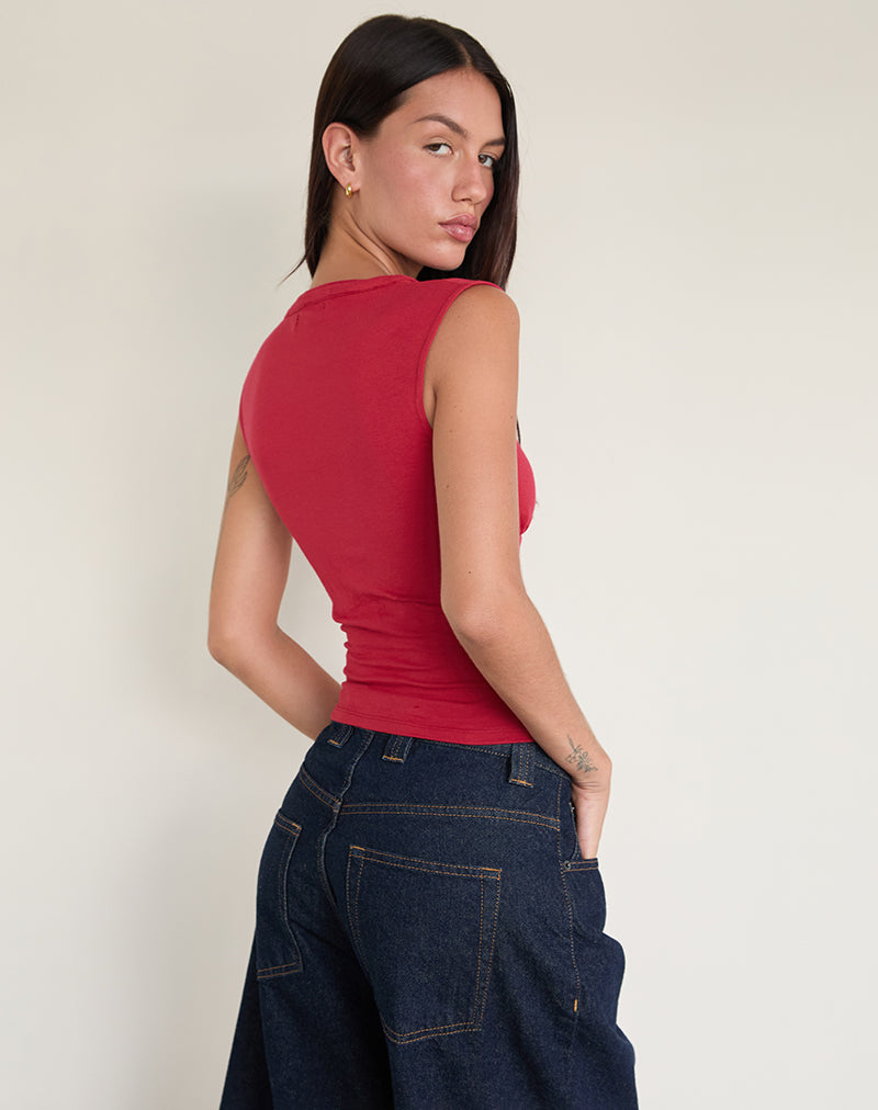 Imagen de Emberly Plunge Top en Rojo Adrenalina