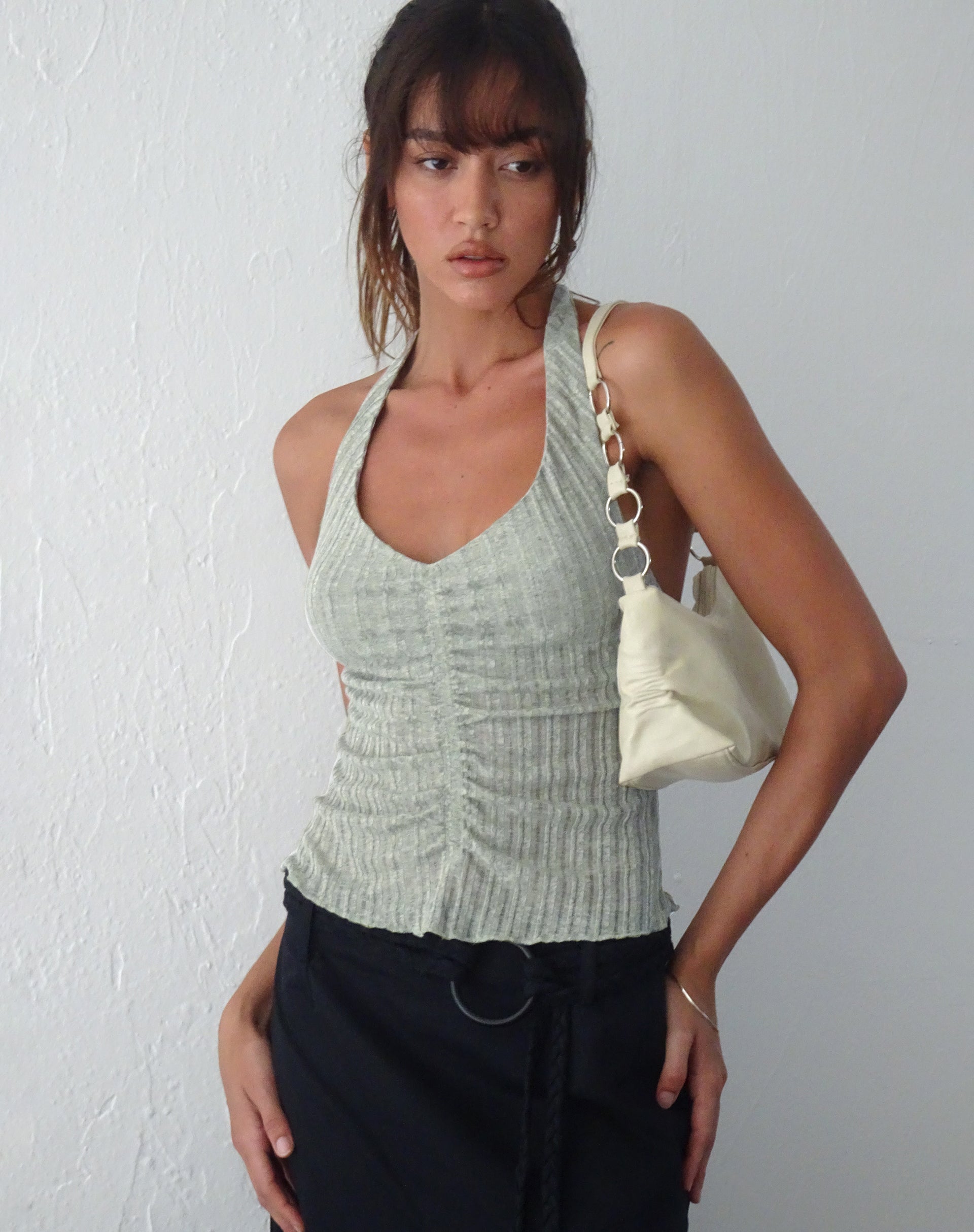 imagen de Enzley Knit Halterneck Top en Sage