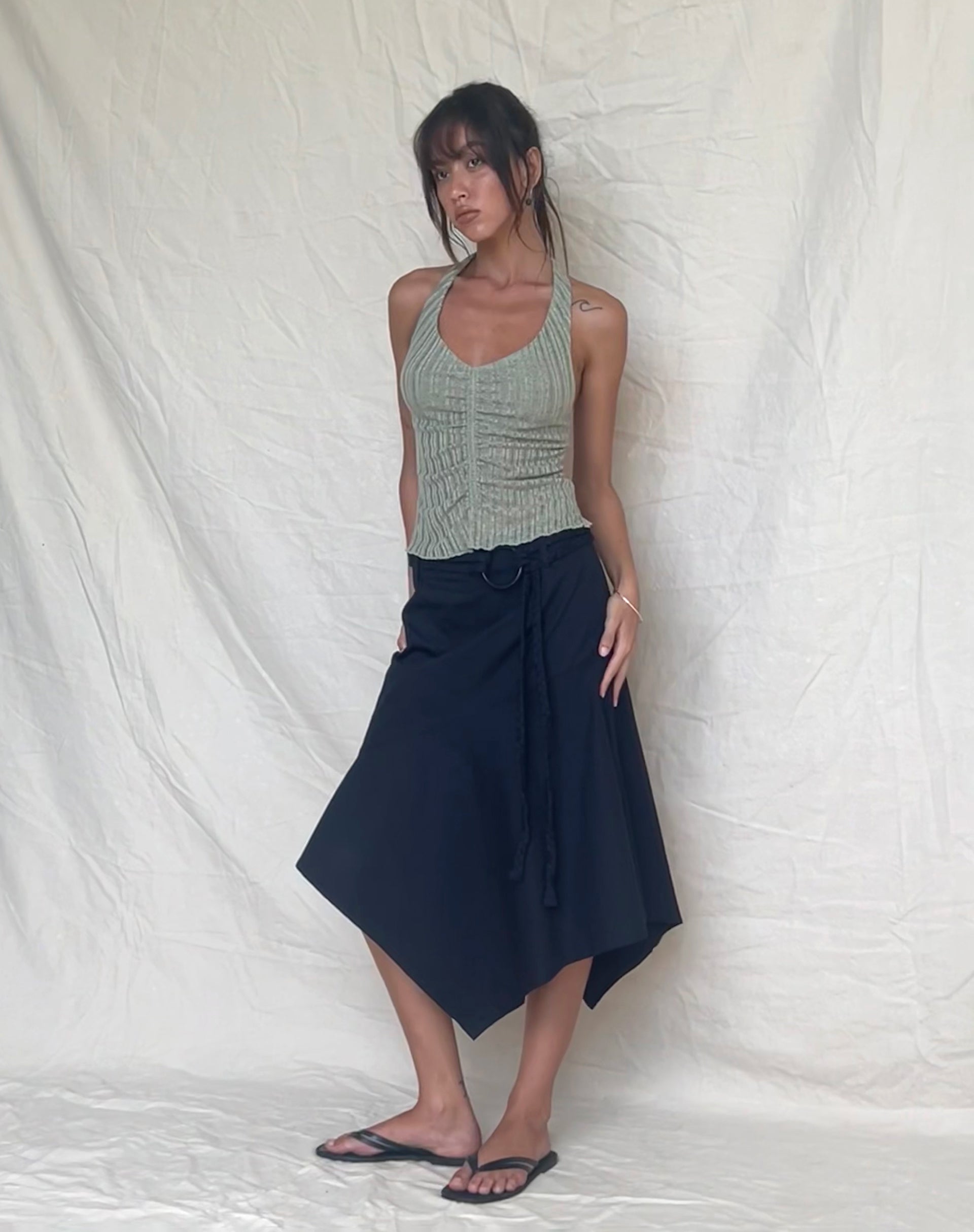 imagen de Enzley Knit Halterneck Top en Sage