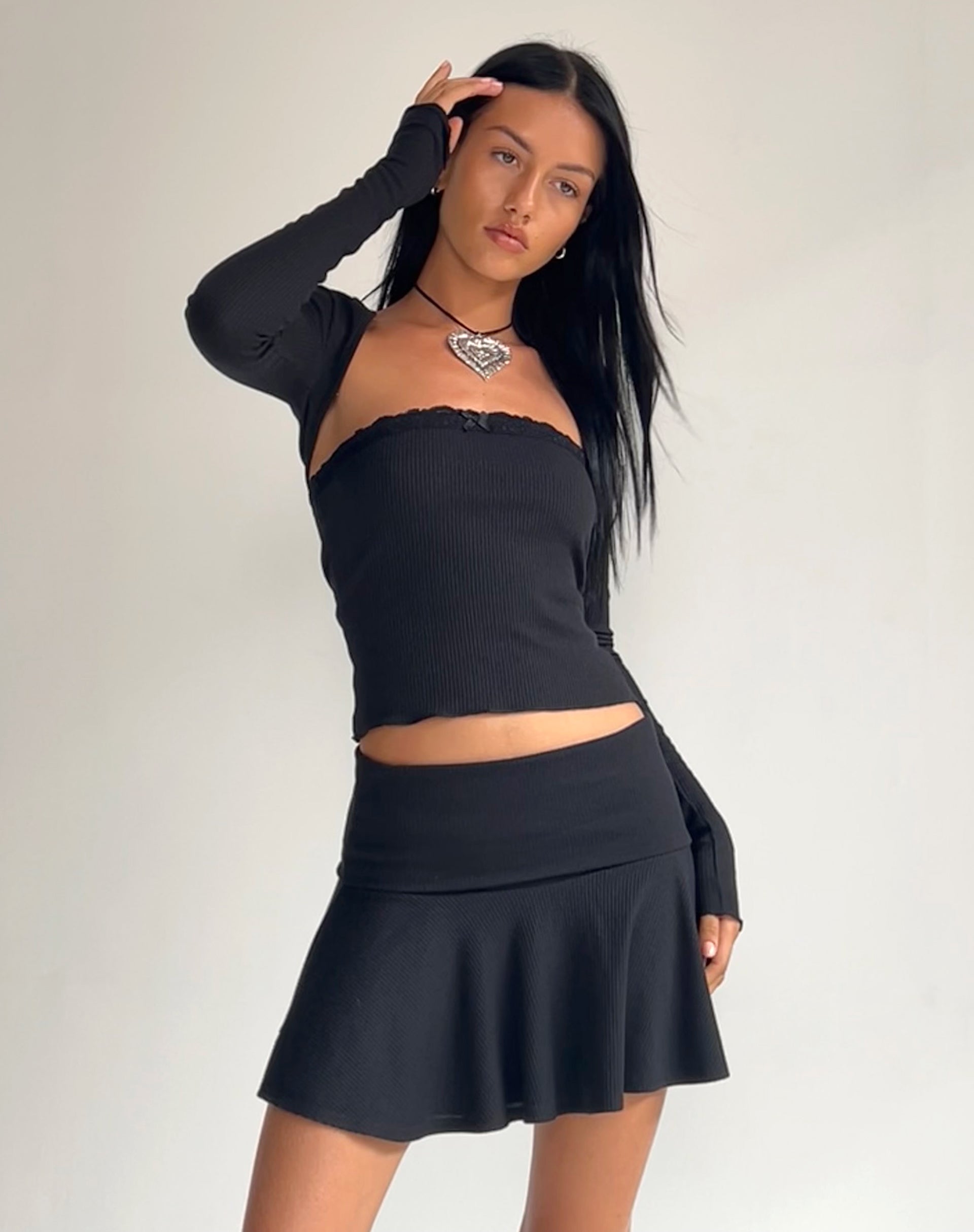 Imagen de Orla Minifalda de canalé en negro