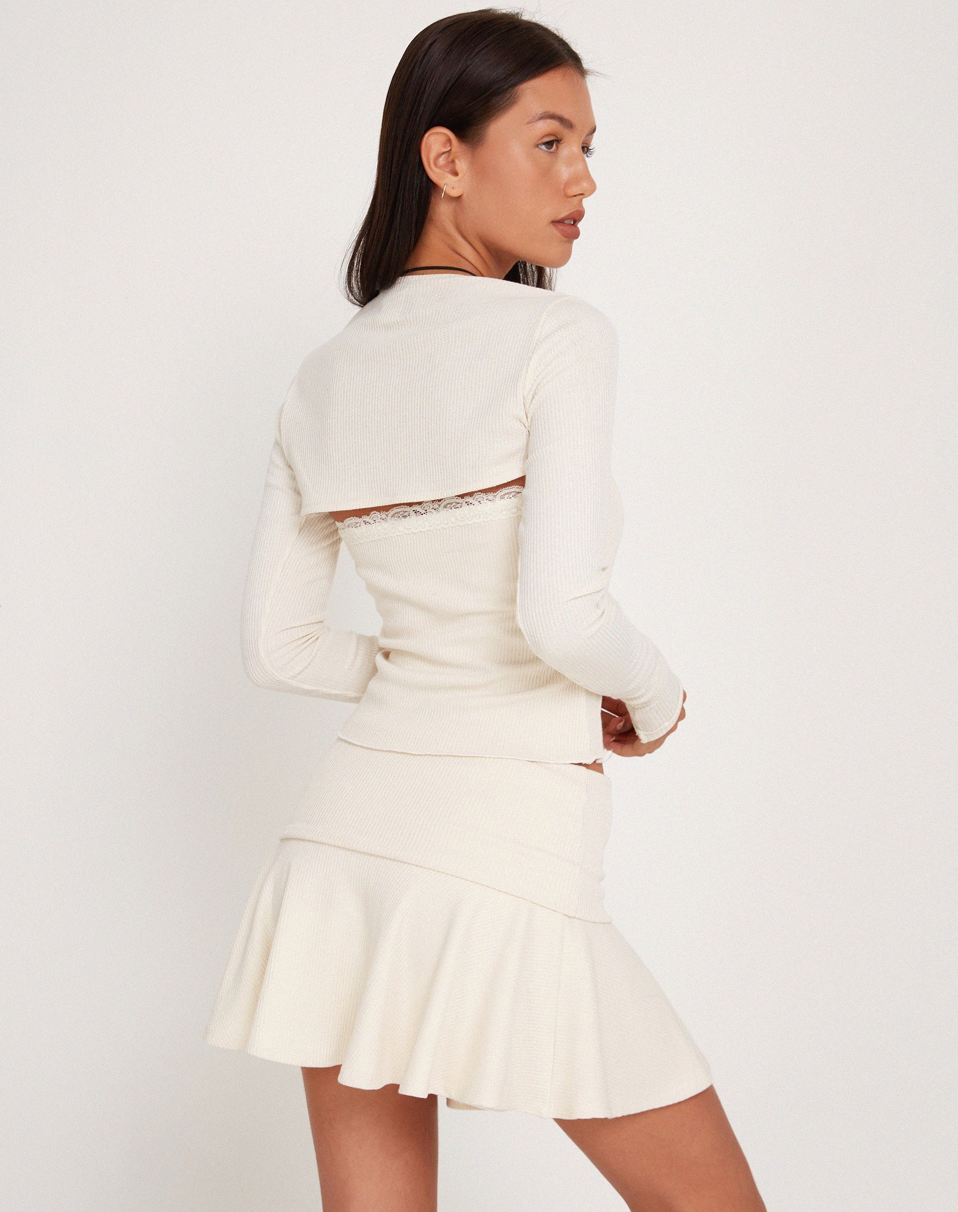 Imagen de Suri Rib Shrug Top en marfil