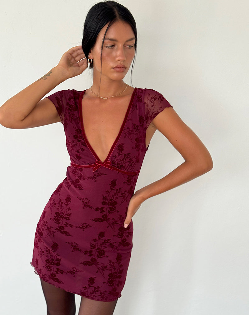Imagen de Evilia Vestido en Flor Botánico Granate