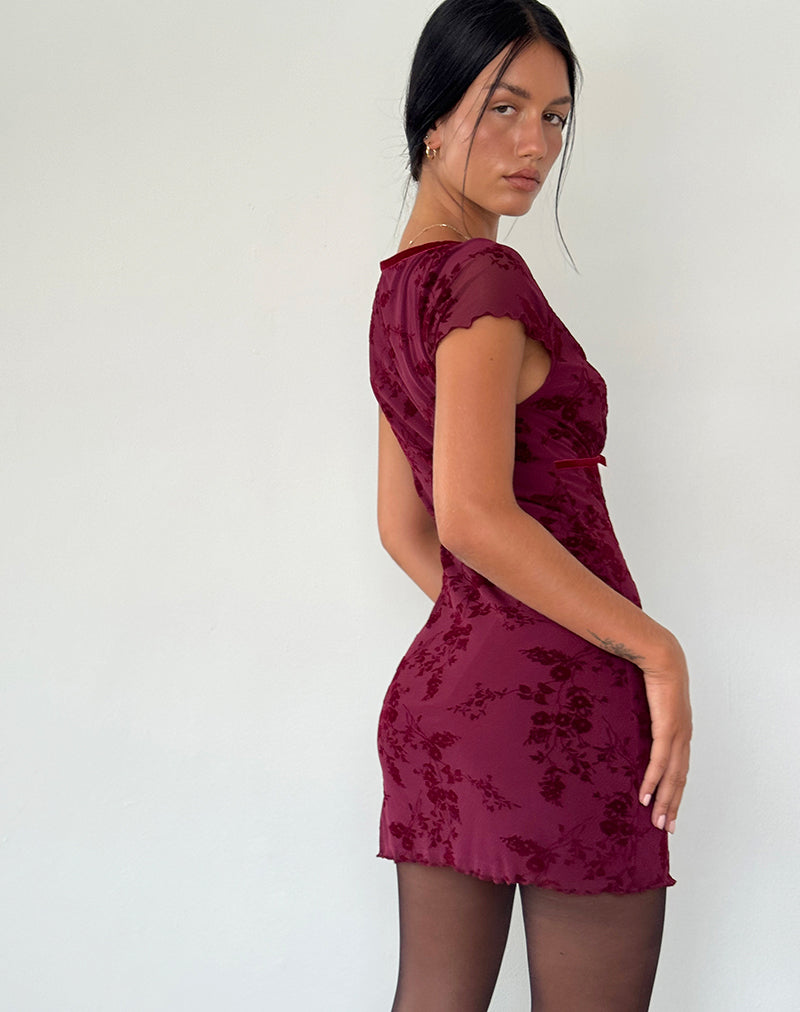 Imagen de Evilia Vestido en Flor Botánico Granate