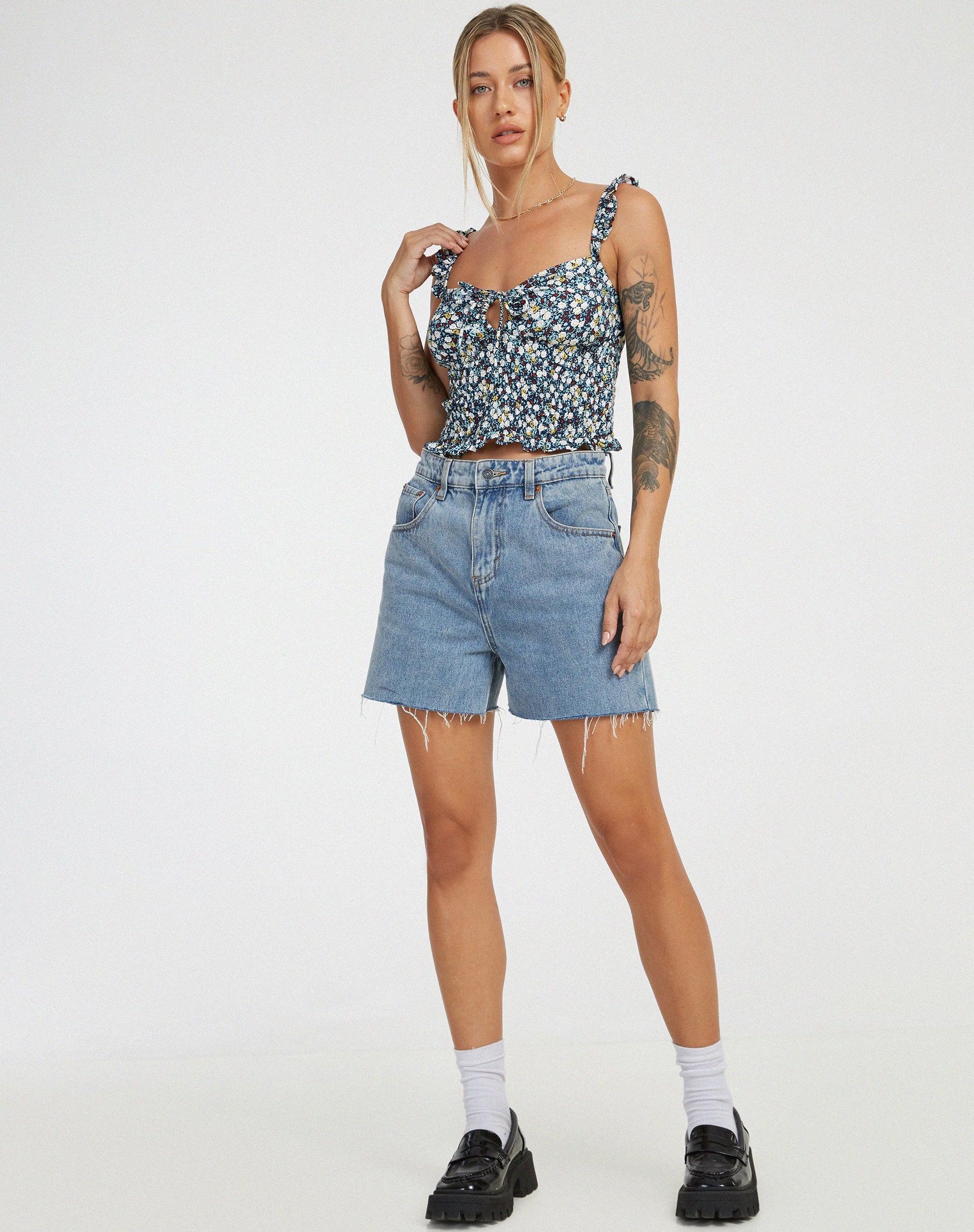 imagen de Ezra Crop Top en Floral Field Navy