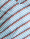 Azul claro con rayas diagonales